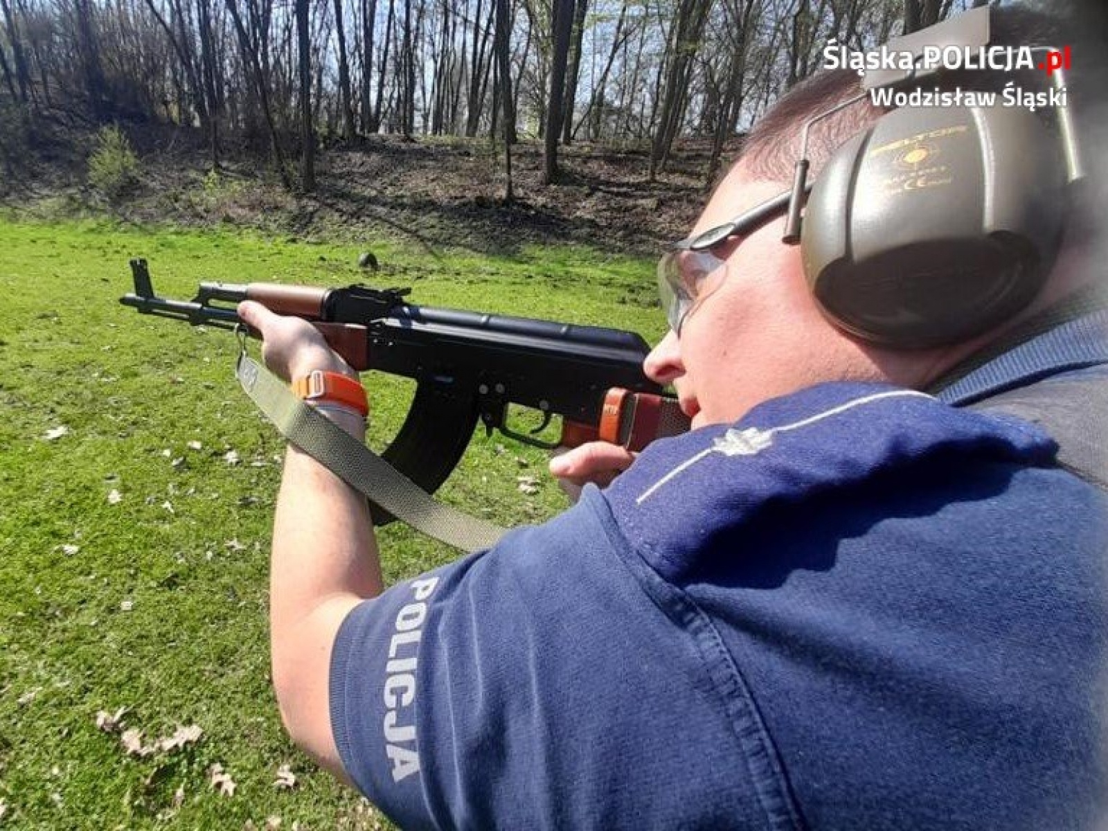 Zdjęcie w galerii na portalu naszwodzislaw.com: Wodzisławscy mundurowi doskonalili umiejętności strzeleckie wiadomości z regionu