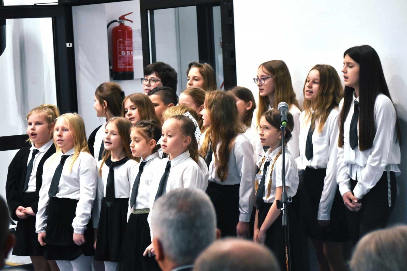 Zdjęcie w galerii na portalu naszwodzislaw.com: Sala gimnastyczna prezentem na 120 urodziny [FOTO] wiadomości z regionu