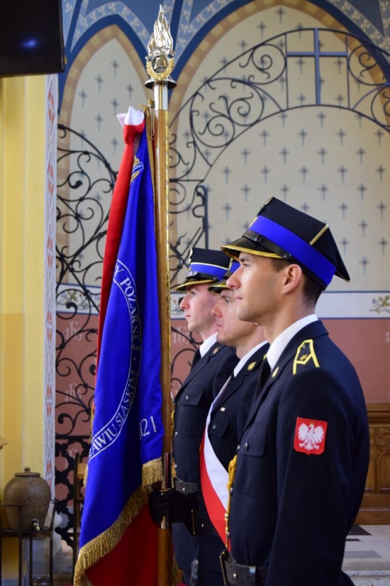 Zdjęcie w galerii na portalu naszwodzislaw.com: Uroczyste Obchody Majowe w Rydułtowach [FOTO] wiadomości z regionu