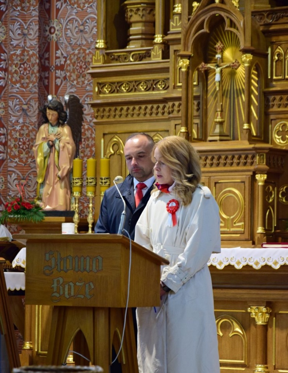 Zdjęcie w galerii na portalu naszwodzislaw.com: Uroczyste Obchody Majowe w Rydułtowach [FOTO] wiadomości z regionu