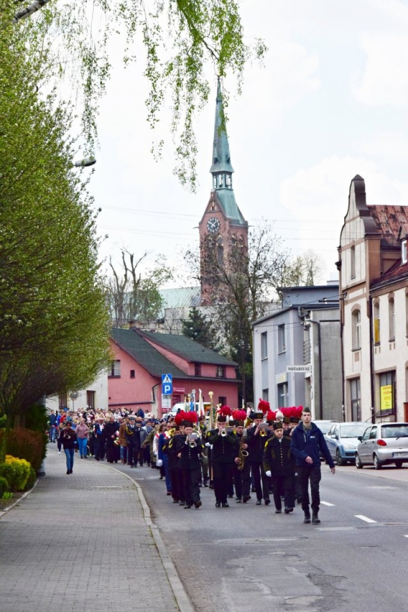 Zdjęcie w galerii na portalu naszwodzislaw.com: Uroczyste Obchody Majowe w Rydułtowach [FOTO] wiadomości z regionu