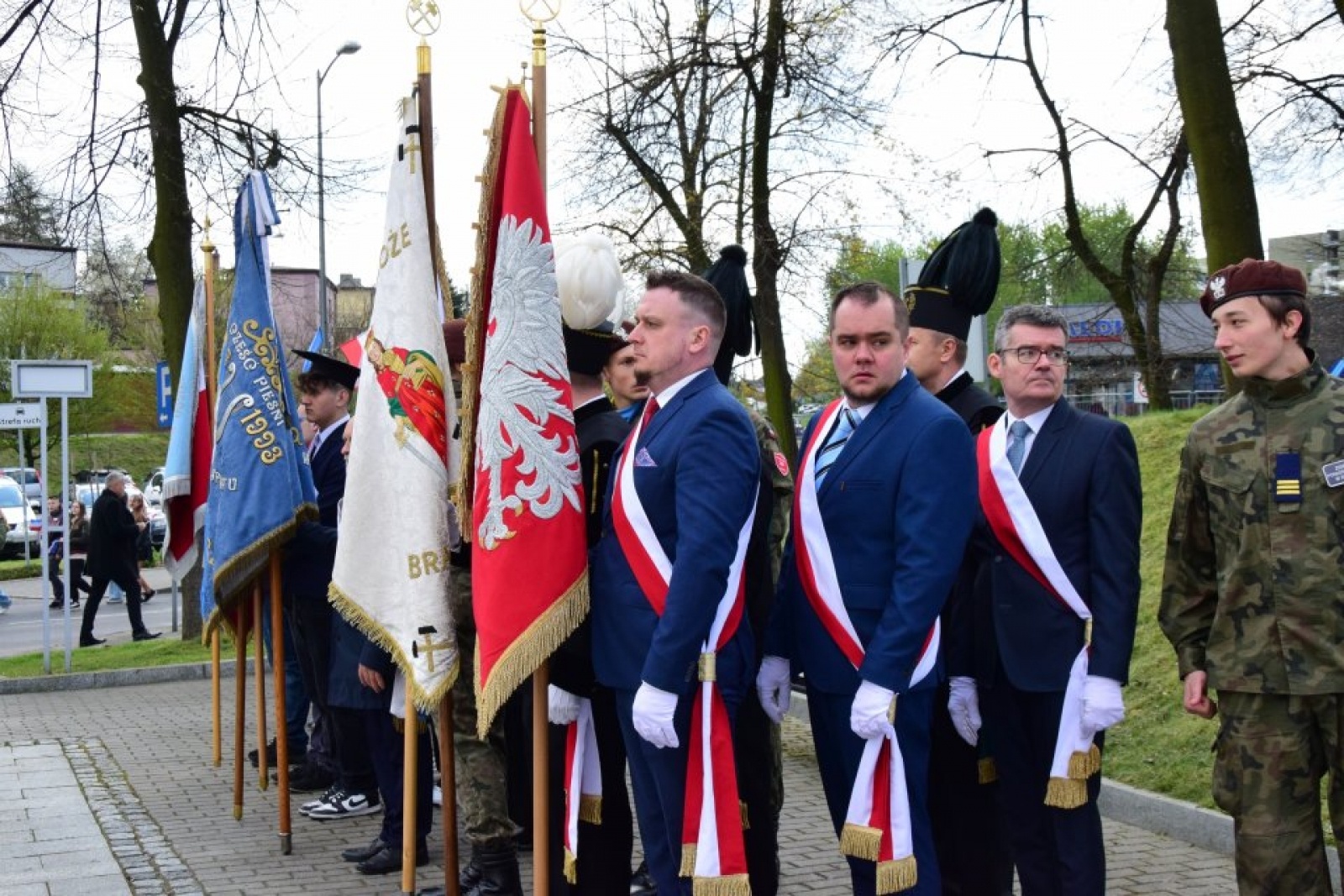 Zdjęcie w galerii na portalu naszwodzislaw.com: Uroczyste Obchody Majowe w Rydułtowach [FOTO] wiadomości z regionu