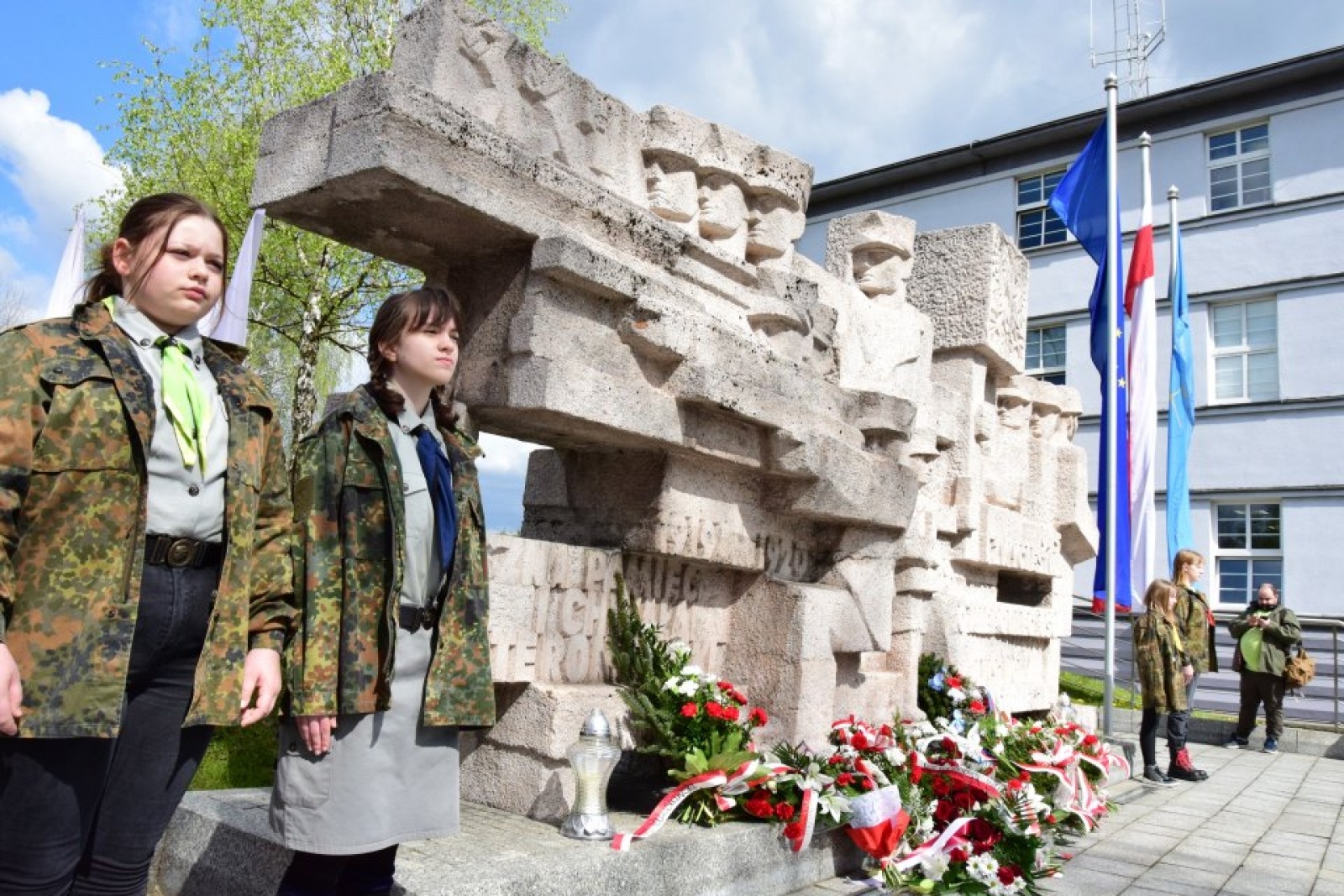 Zdjęcie w galerii na portalu naszwodzislaw.com: Uroczyste Obchody Majowe w Rydułtowach [FOTO] wiadomości z regionu