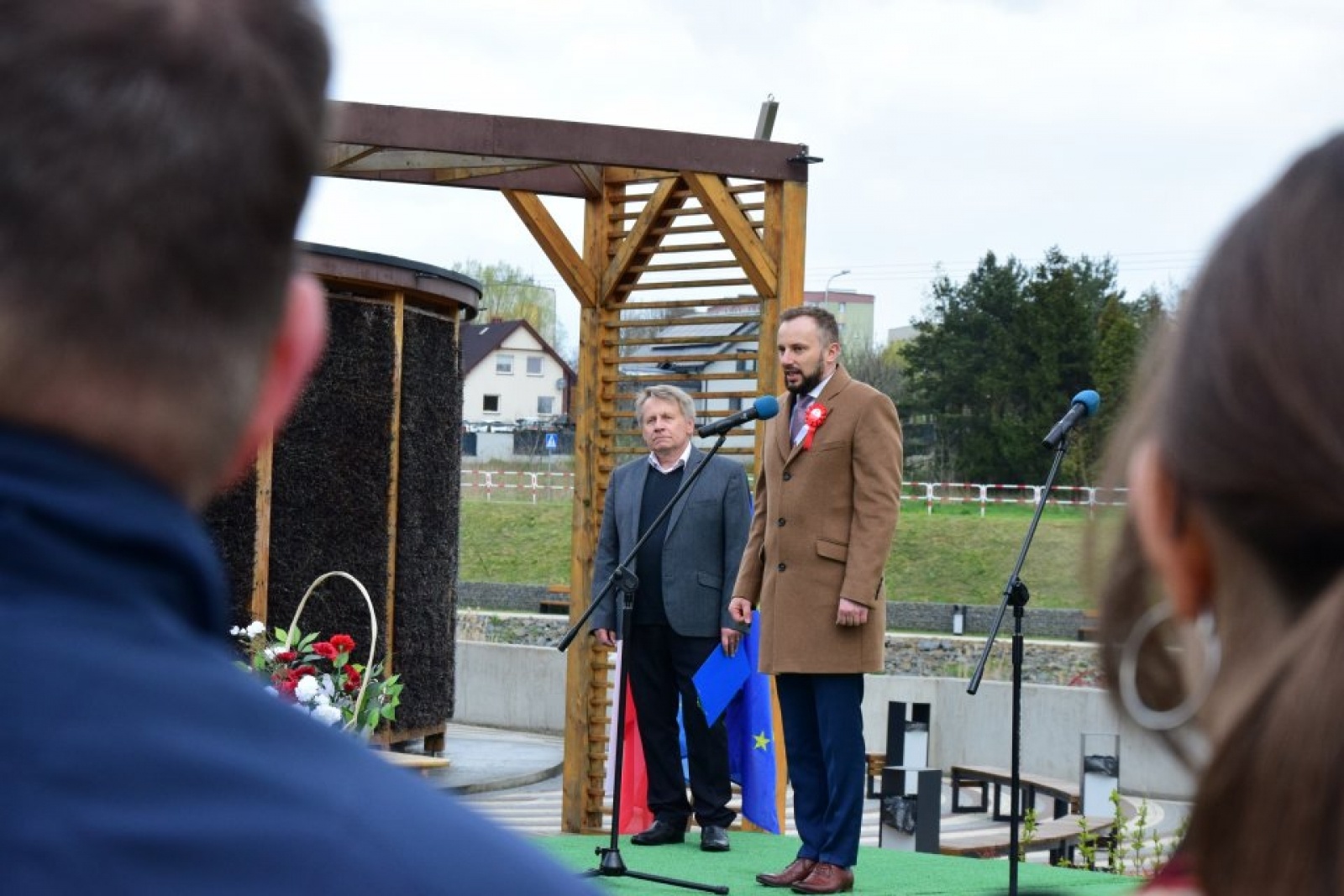 Zdjęcie w galerii na portalu naszwodzislaw.com: Uroczyste Obchody Majowe w Rydułtowach [FOTO] wiadomości z regionu