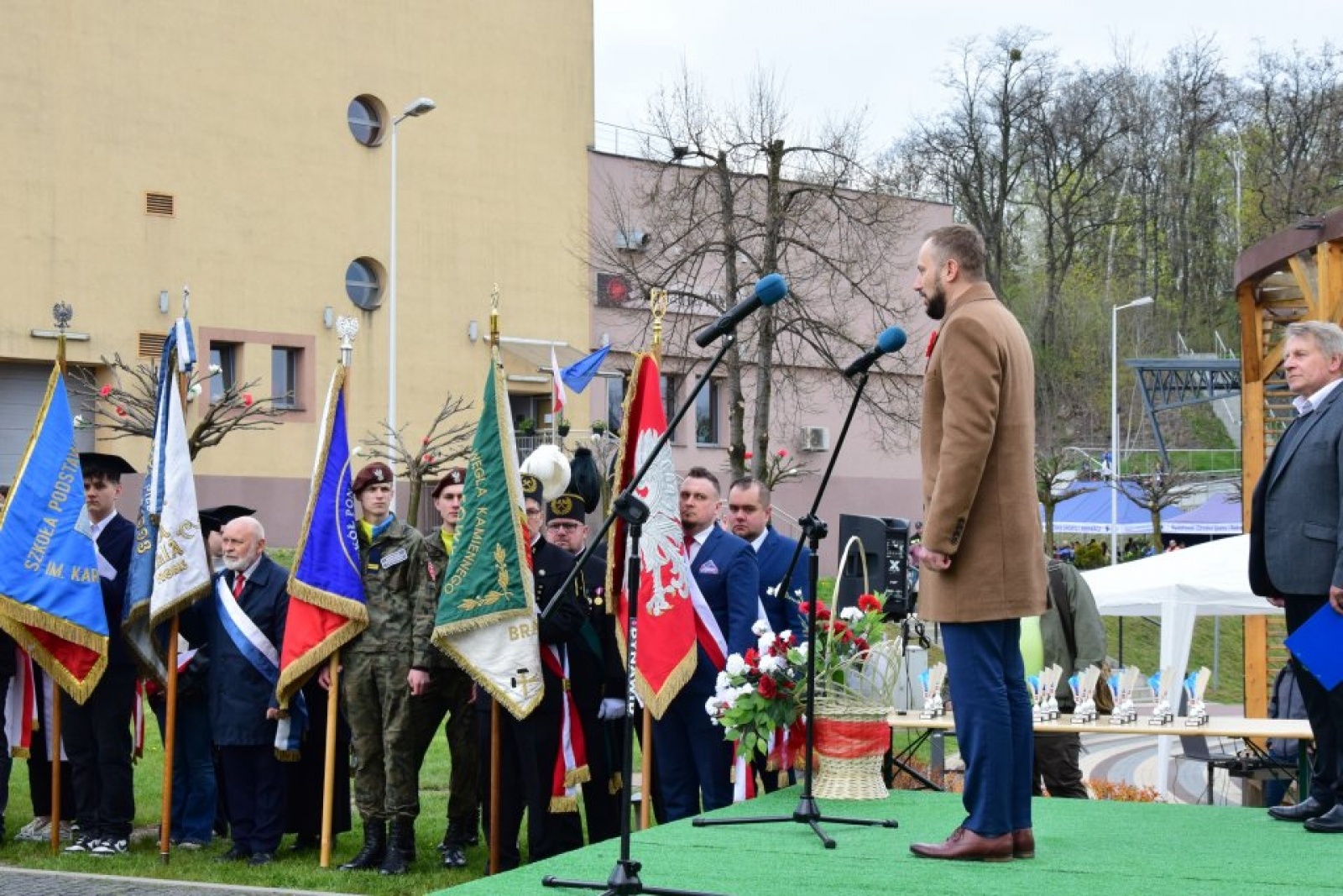 Zdjęcie w galerii na portalu naszwodzislaw.com: Uroczyste Obchody Majowe w Rydułtowach [FOTO] wiadomości z regionu