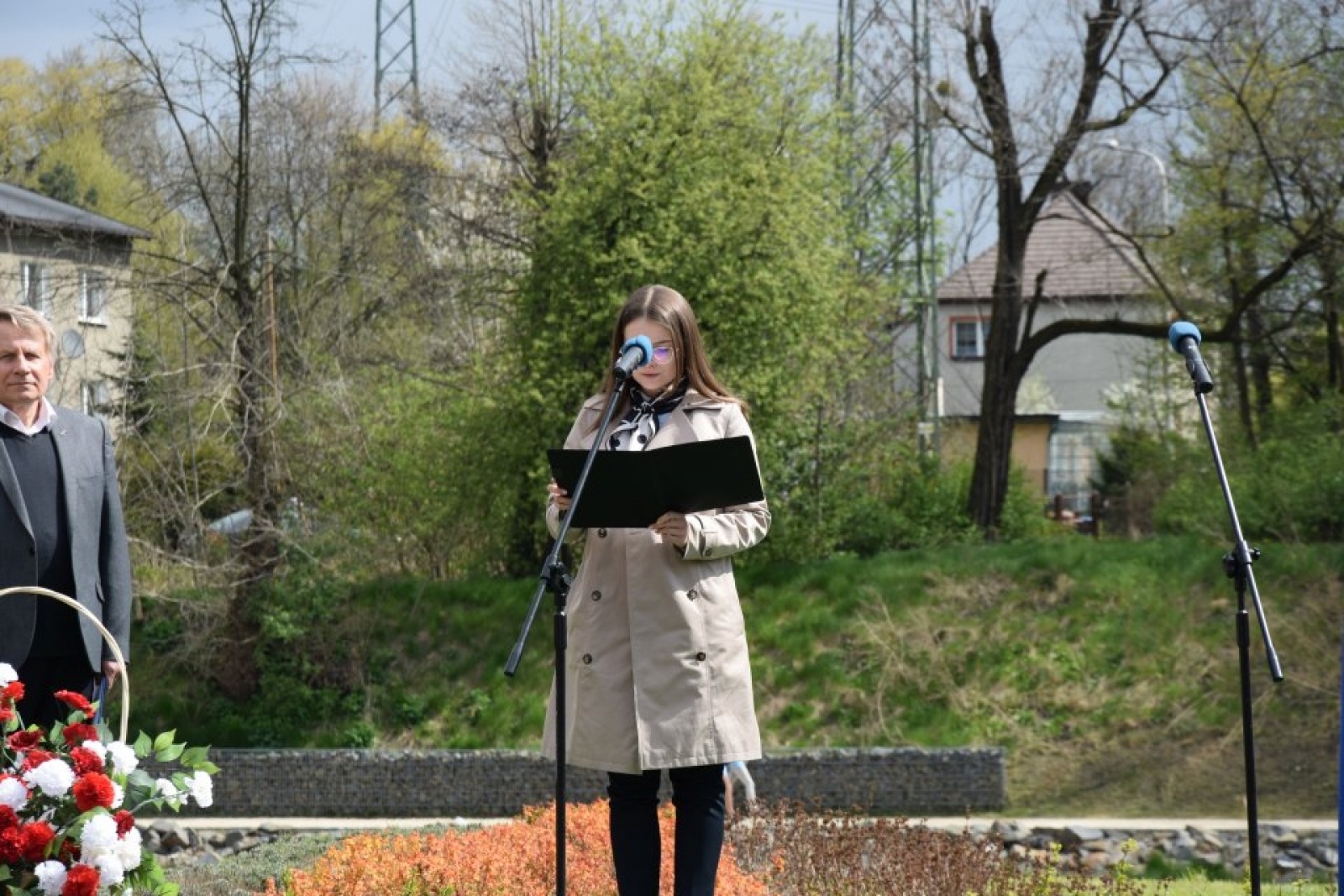Zdjęcie w galerii na portalu naszwodzislaw.com: Uroczyste Obchody Majowe w Rydułtowach [FOTO] wiadomości z regionu