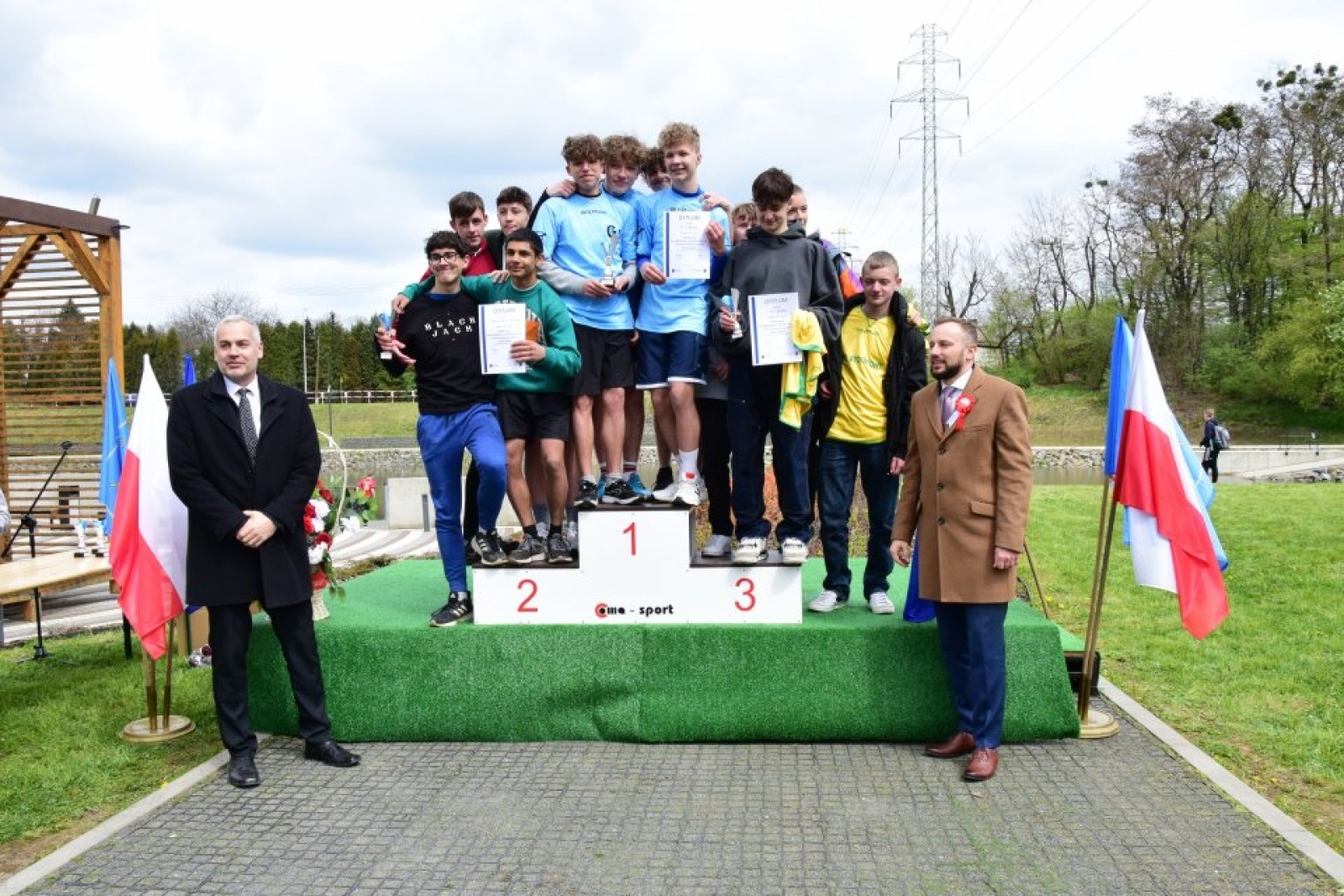 Zdjęcie w galerii na portalu naszwodzislaw.com: Uroczyste Obchody Majowe w Rydułtowach [FOTO] wiadomości z regionu