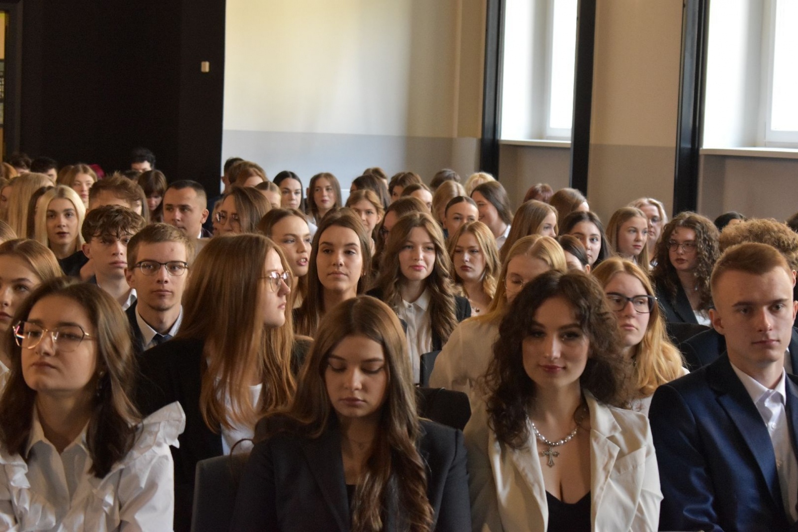 Zdjęcie w galerii na portalu naszwodzislaw.com: Wodzisławscy maturzyści odebrali świadectwa [FOTO] wiadomości z regionu