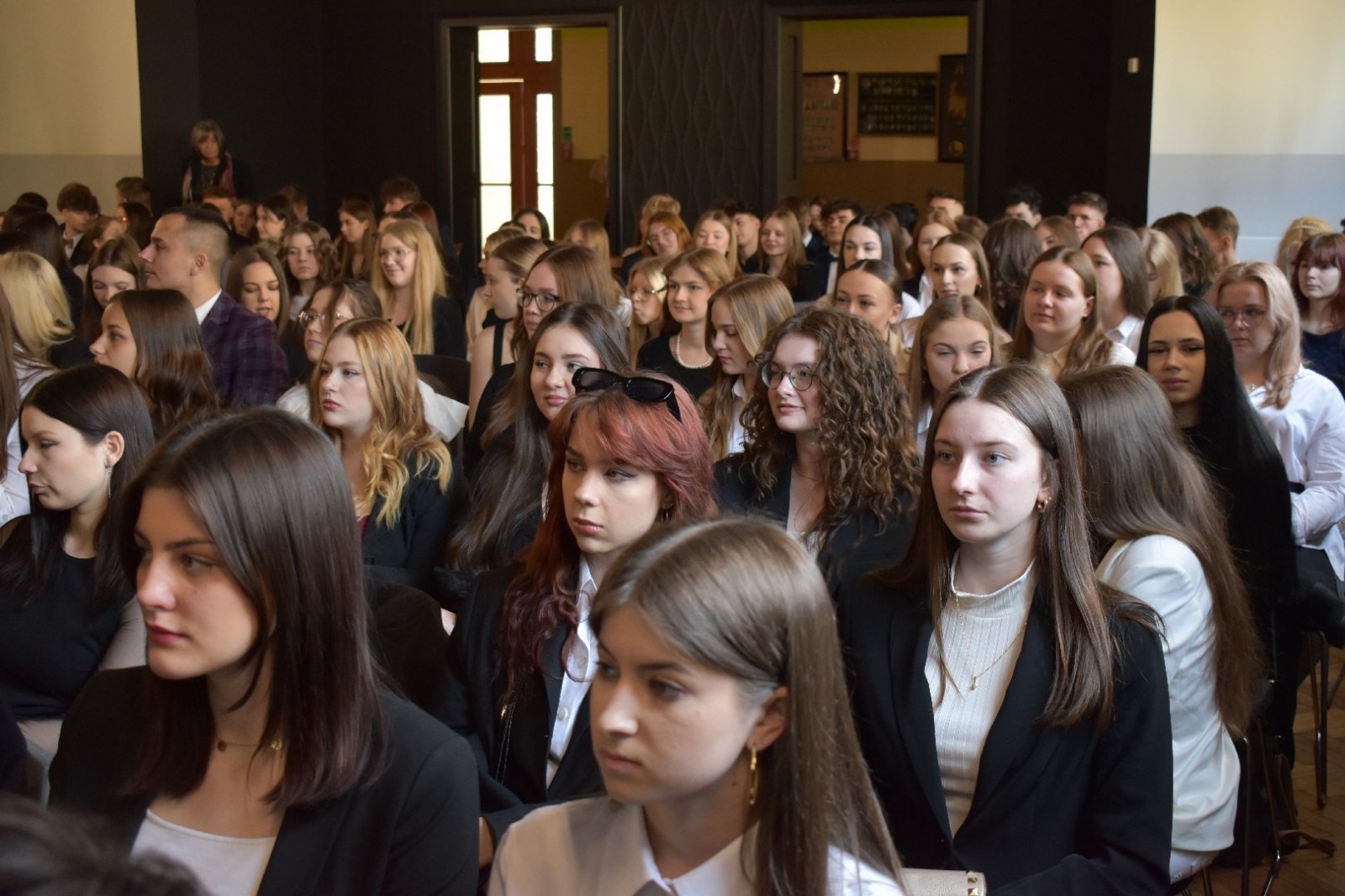 Zdjęcie w galerii na portalu naszwodzislaw.com: Wodzisławscy maturzyści odebrali świadectwa [FOTO] wiadomości z regionu