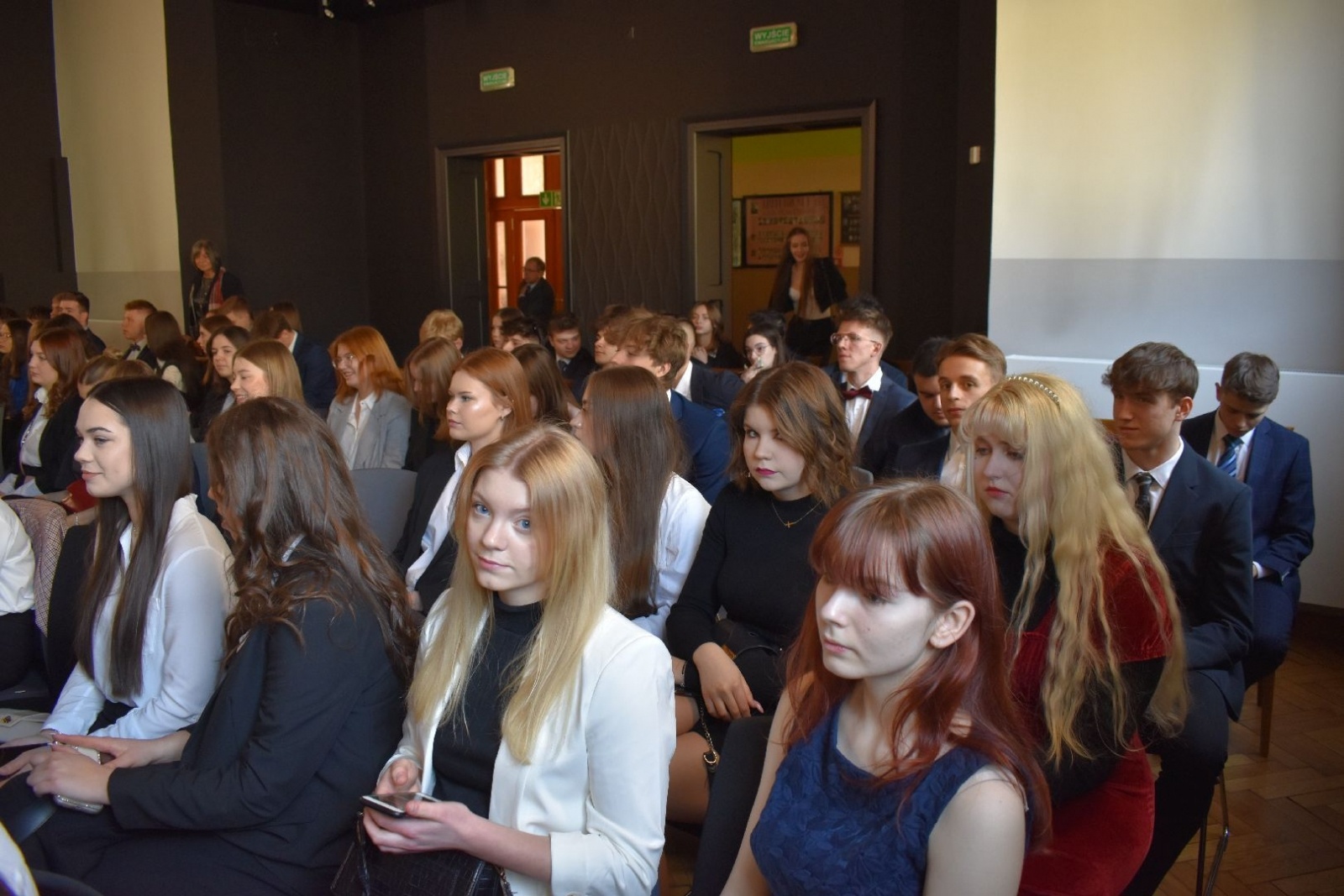 Zdjęcie w galerii na portalu naszwodzislaw.com: Wodzisławscy maturzyści odebrali świadectwa [FOTO] wiadomości z regionu