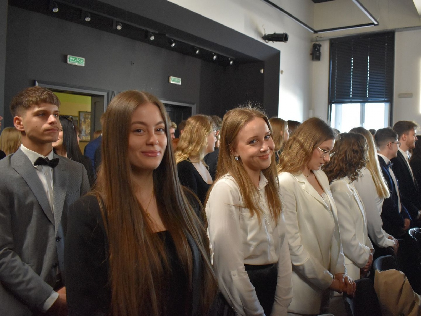 Zdjęcie w galerii na portalu naszwodzislaw.com: Wodzisławscy maturzyści odebrali świadectwa [FOTO] wiadomości z regionu