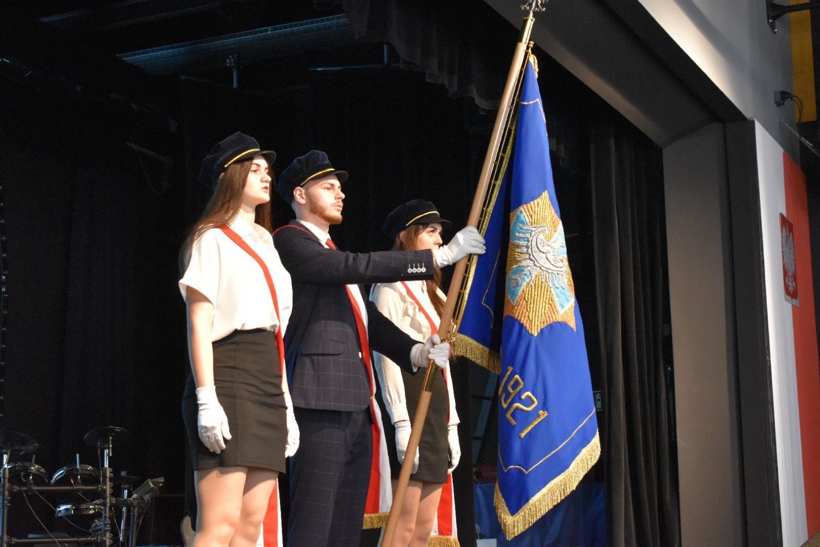 Zdjęcie w galerii na portalu naszwodzislaw.com: Wodzisławscy maturzyści odebrali świadectwa [FOTO] wiadomości z regionu