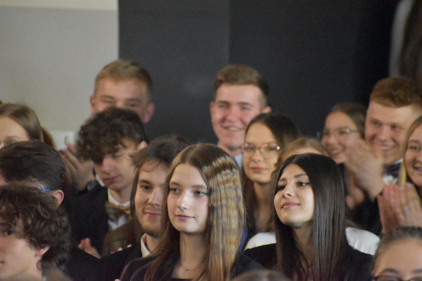 Zdjęcie w galerii na portalu naszwodzislaw.com: Wodzisławscy maturzyści odebrali świadectwa [FOTO] wiadomości z regionu