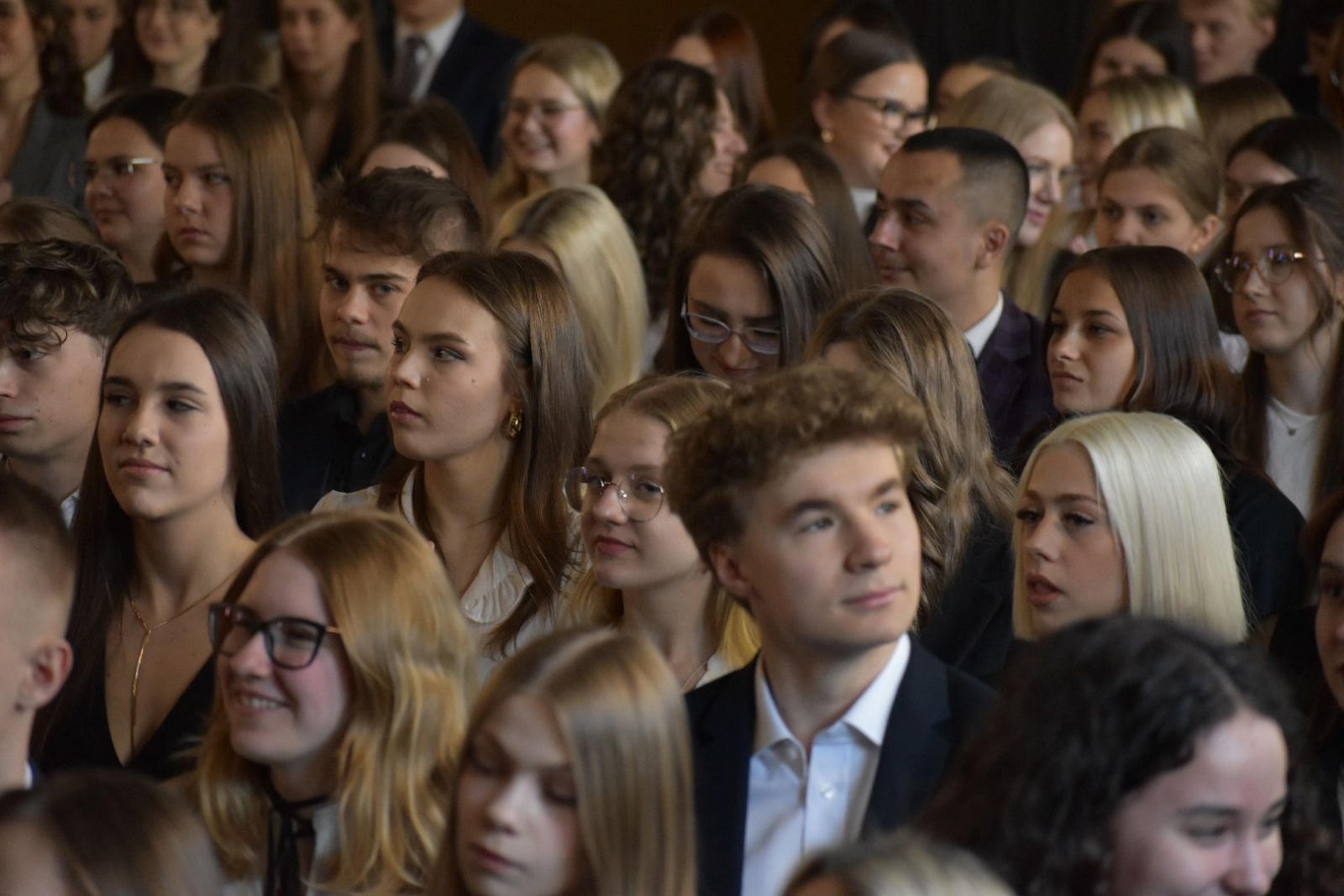Zdjęcie w galerii na portalu naszwodzislaw.com: Wodzisławscy maturzyści odebrali świadectwa [FOTO] wiadomości z regionu