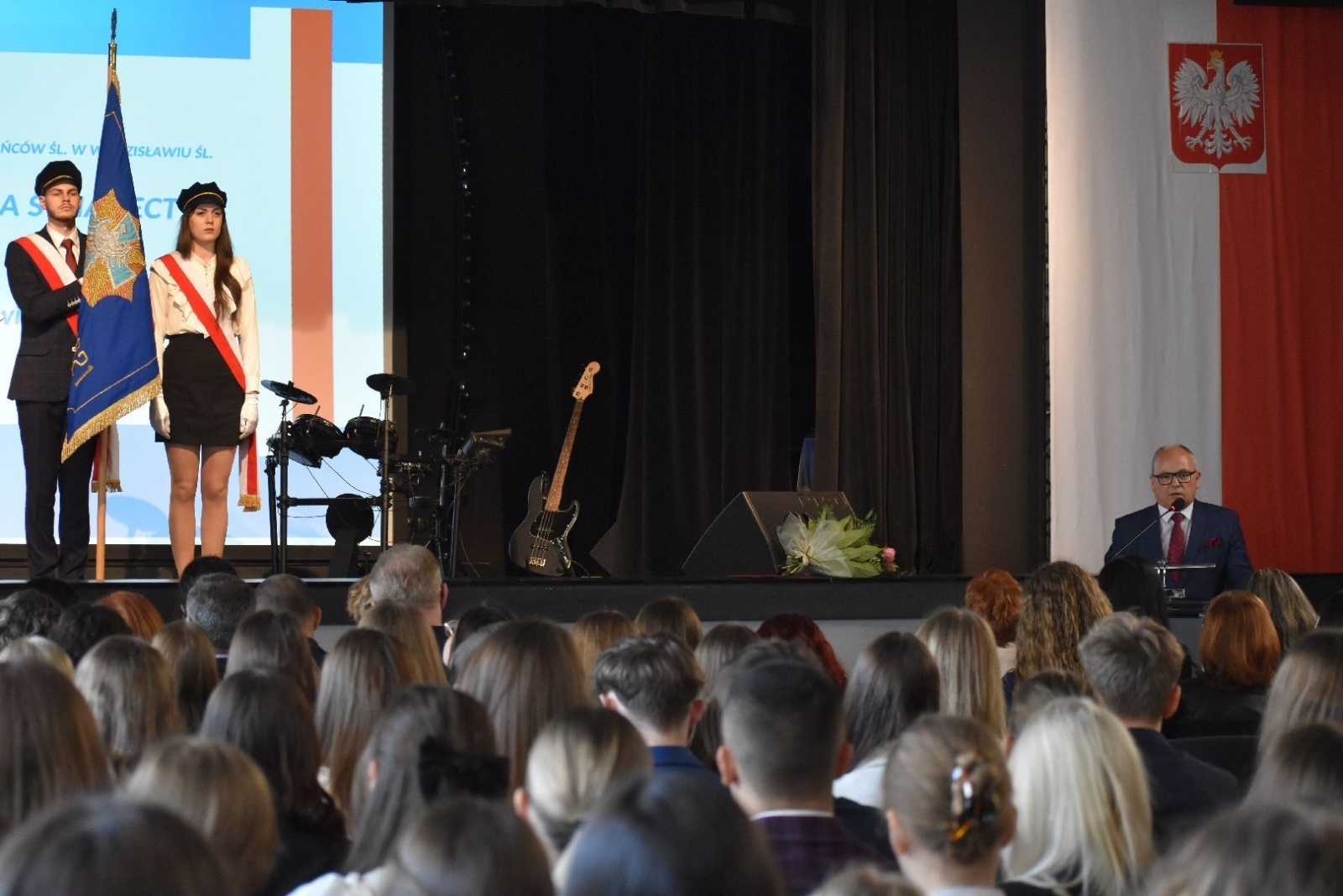 Zdjęcie w galerii na portalu naszwodzislaw.com: Wodzisławscy maturzyści odebrali świadectwa [FOTO] wiadomości z regionu