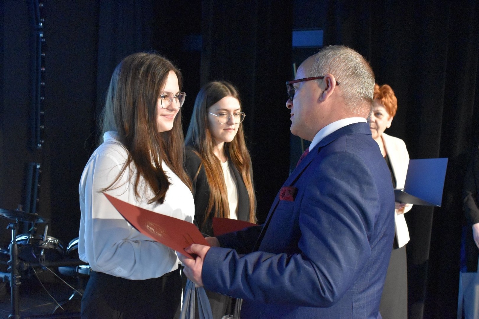 Zdjęcie w galerii na portalu naszwodzislaw.com: Wodzisławscy maturzyści odebrali świadectwa [FOTO] wiadomości z regionu