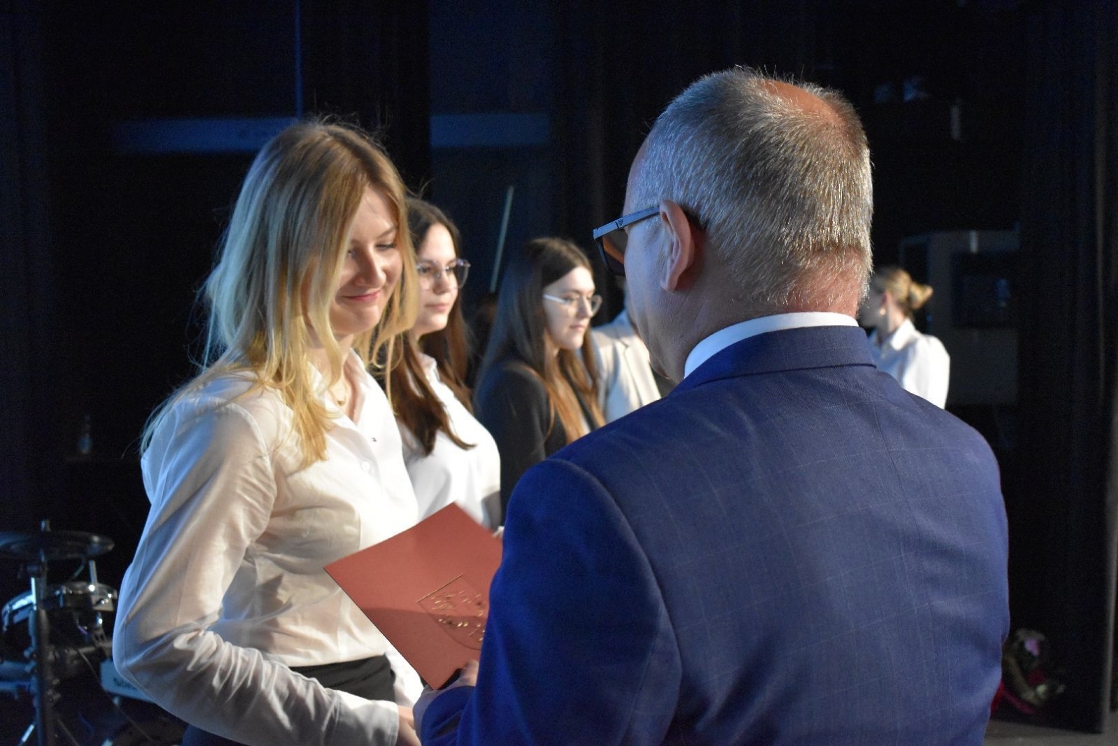 Zdjęcie w galerii na portalu naszwodzislaw.com: Wodzisławscy maturzyści odebrali świadectwa [FOTO] wiadomości z regionu