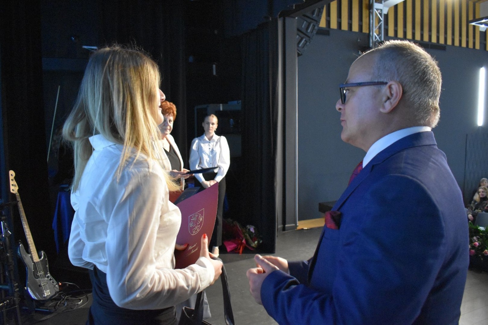 Zdjęcie w galerii na portalu naszwodzislaw.com: Wodzisławscy maturzyści odebrali świadectwa [FOTO] wiadomości z regionu