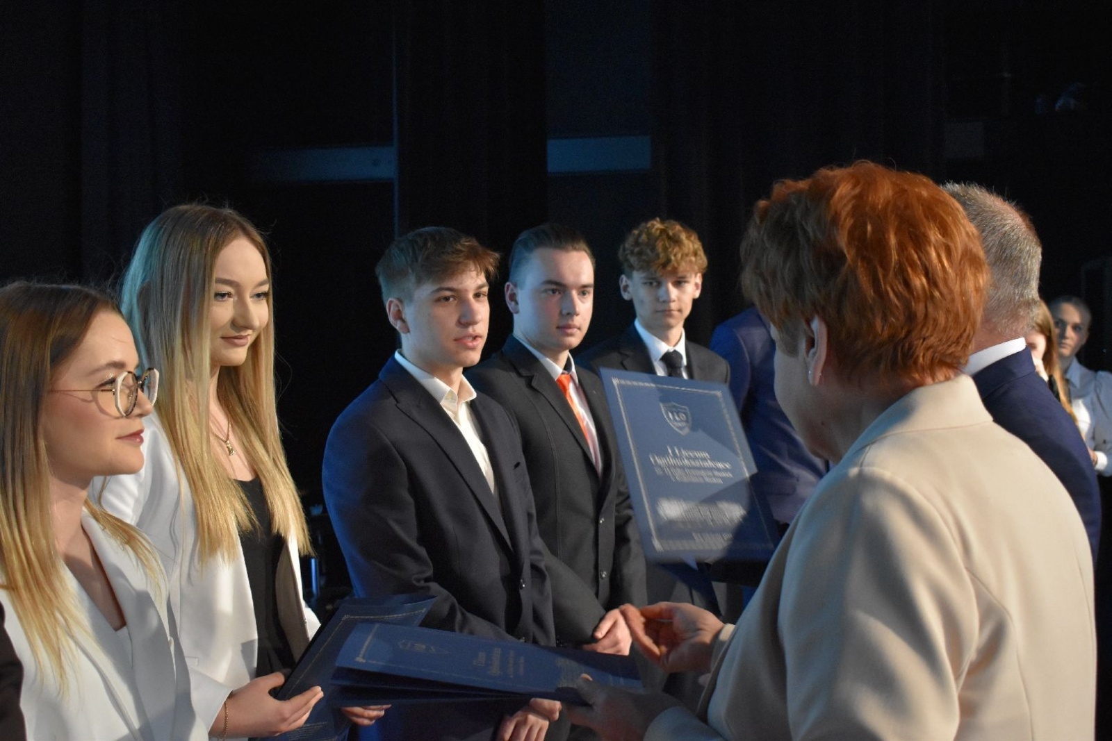 Zdjęcie w galerii na portalu naszwodzislaw.com: Wodzisławscy maturzyści odebrali świadectwa [FOTO] wiadomości z regionu