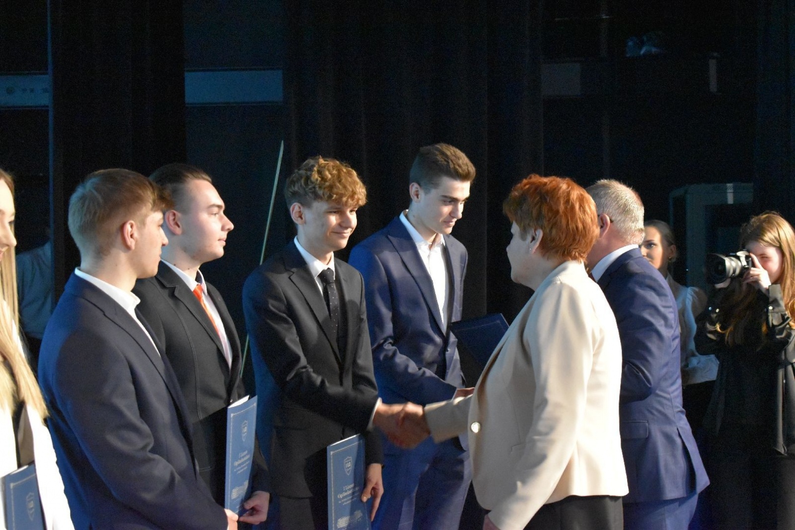 Zdjęcie w galerii na portalu naszwodzislaw.com: Wodzisławscy maturzyści odebrali świadectwa [FOTO] wiadomości z regionu