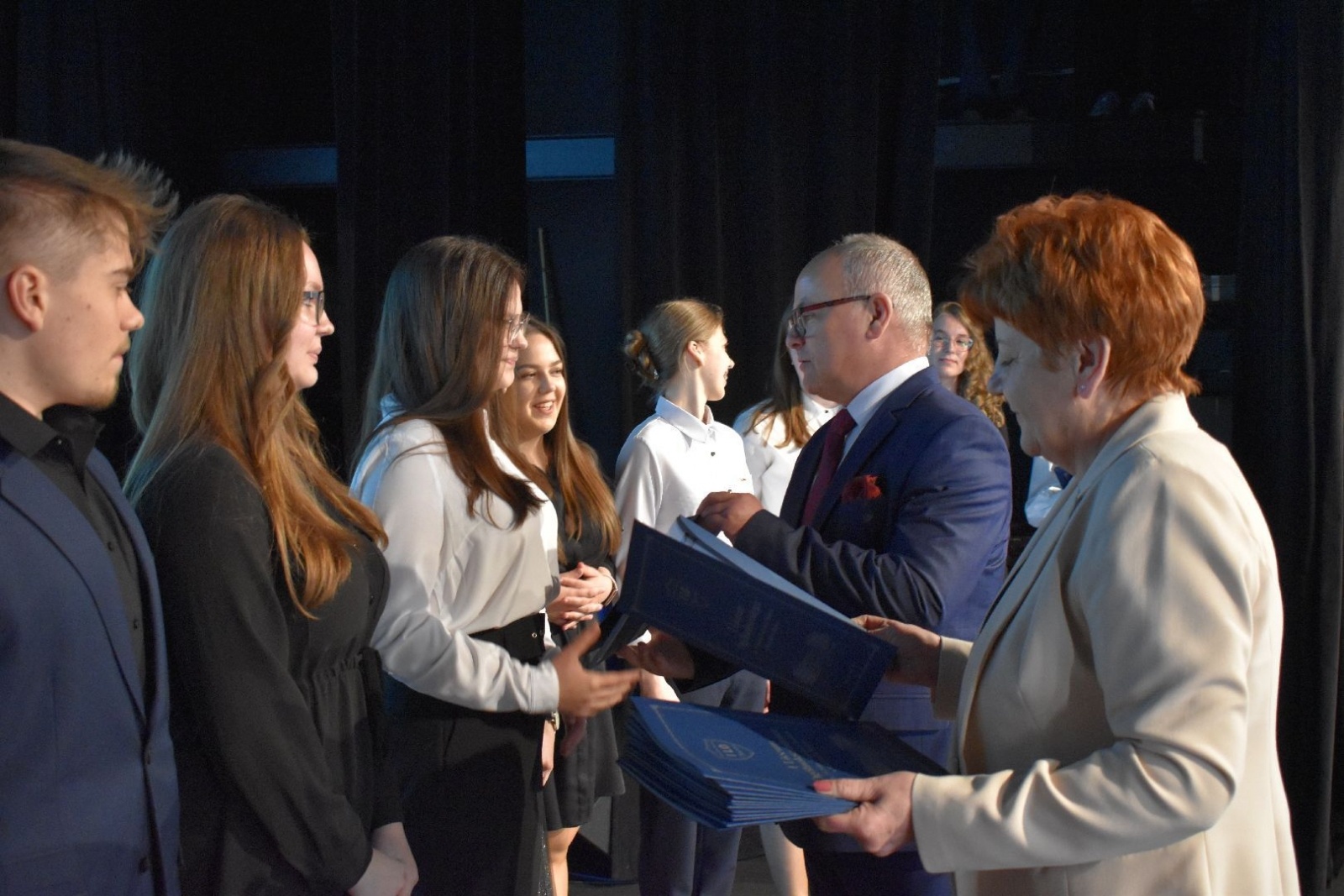 Zdjęcie w galerii na portalu naszwodzislaw.com: Wodzisławscy maturzyści odebrali świadectwa [FOTO] wiadomości z regionu