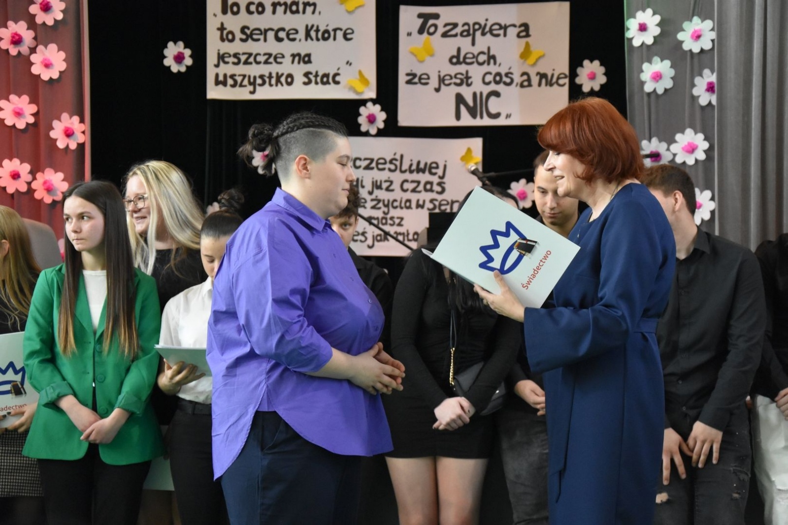 Zdjęcie w galerii na portalu naszwodzislaw.com: Wodzisławscy maturzyści odebrali świadectwa [FOTO] wiadomości z regionu