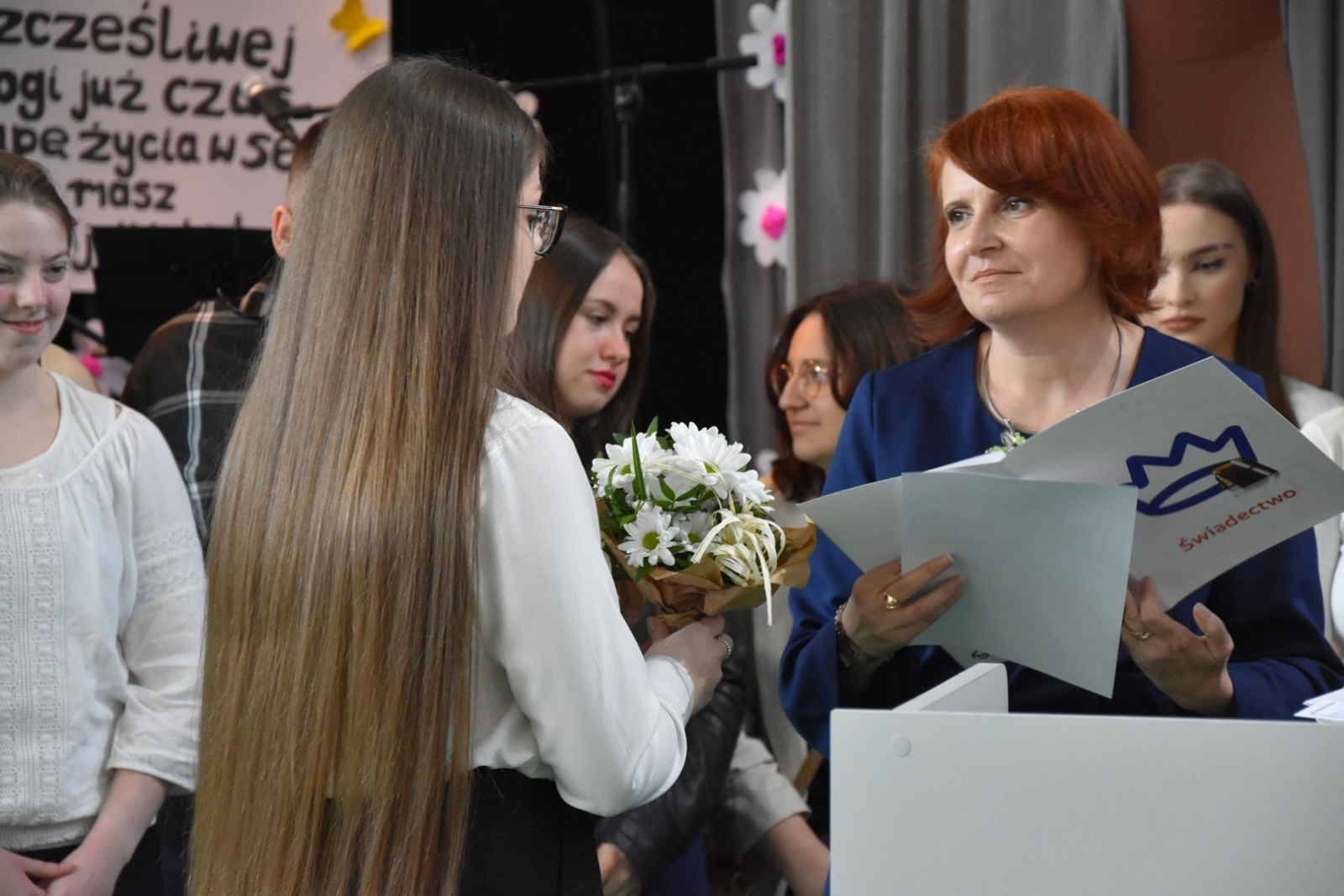 Zdjęcie w galerii na portalu naszwodzislaw.com: Wodzisławscy maturzyści odebrali świadectwa [FOTO] wiadomości z regionu