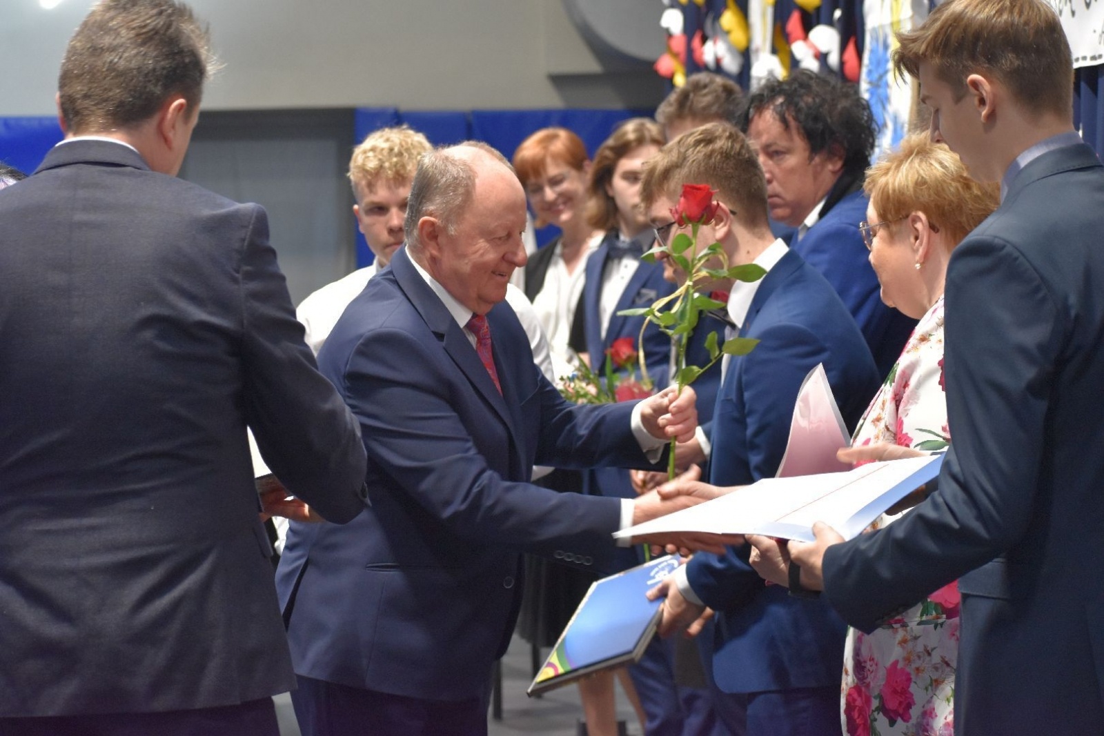 Zdjęcie w galerii na portalu naszwodzislaw.com: Wodzisławscy maturzyści odebrali świadectwa [FOTO] wiadomości z regionu