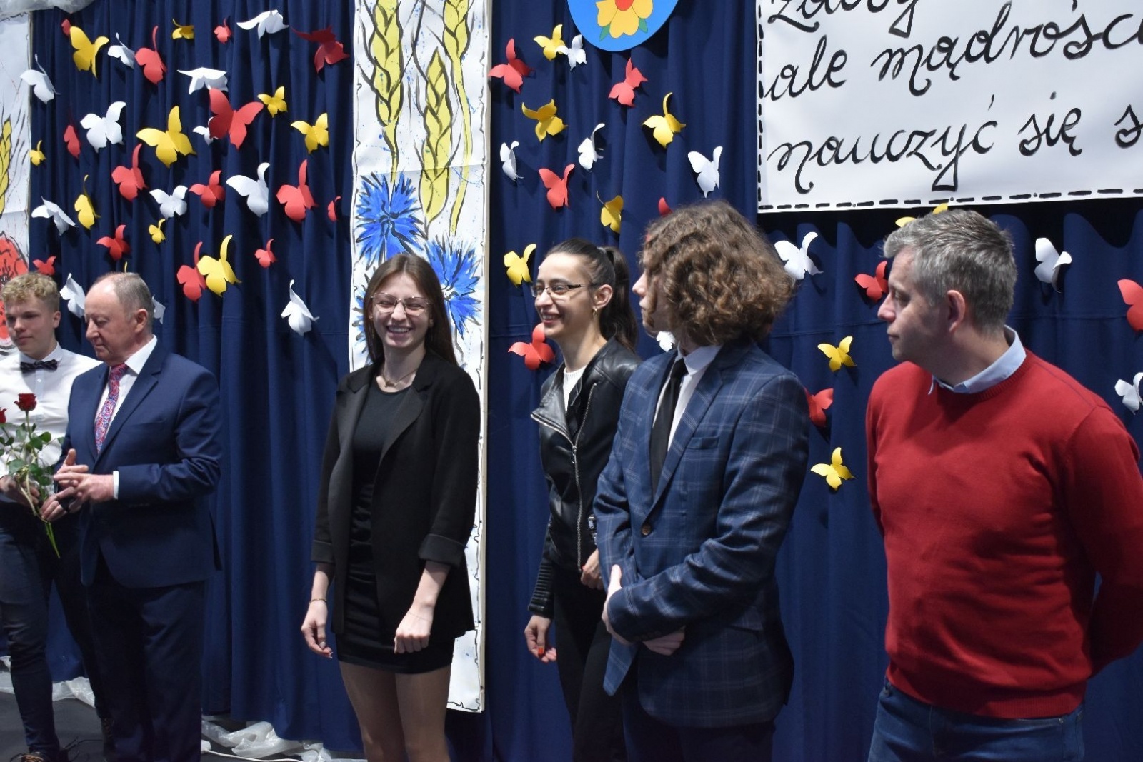 Zdjęcie w galerii na portalu naszwodzislaw.com: Wodzisławscy maturzyści odebrali świadectwa [FOTO] wiadomości z regionu