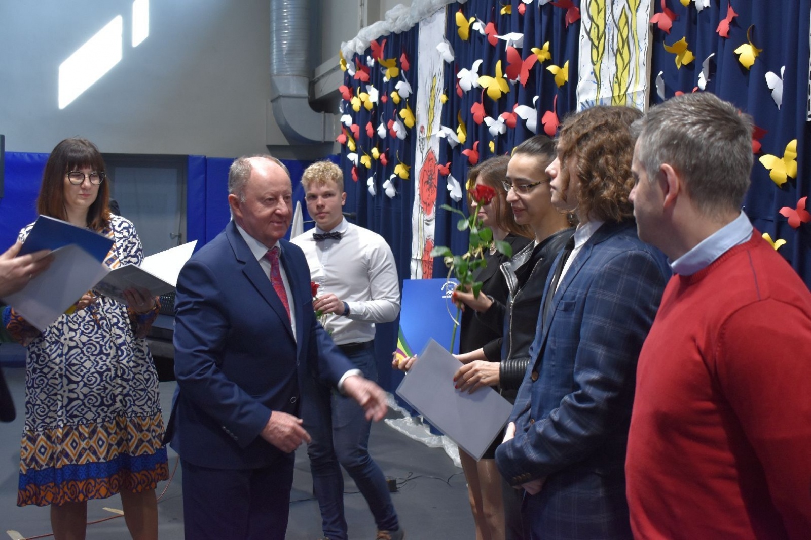 Zdjęcie w galerii na portalu naszwodzislaw.com: Wodzisławscy maturzyści odebrali świadectwa [FOTO] wiadomości z regionu