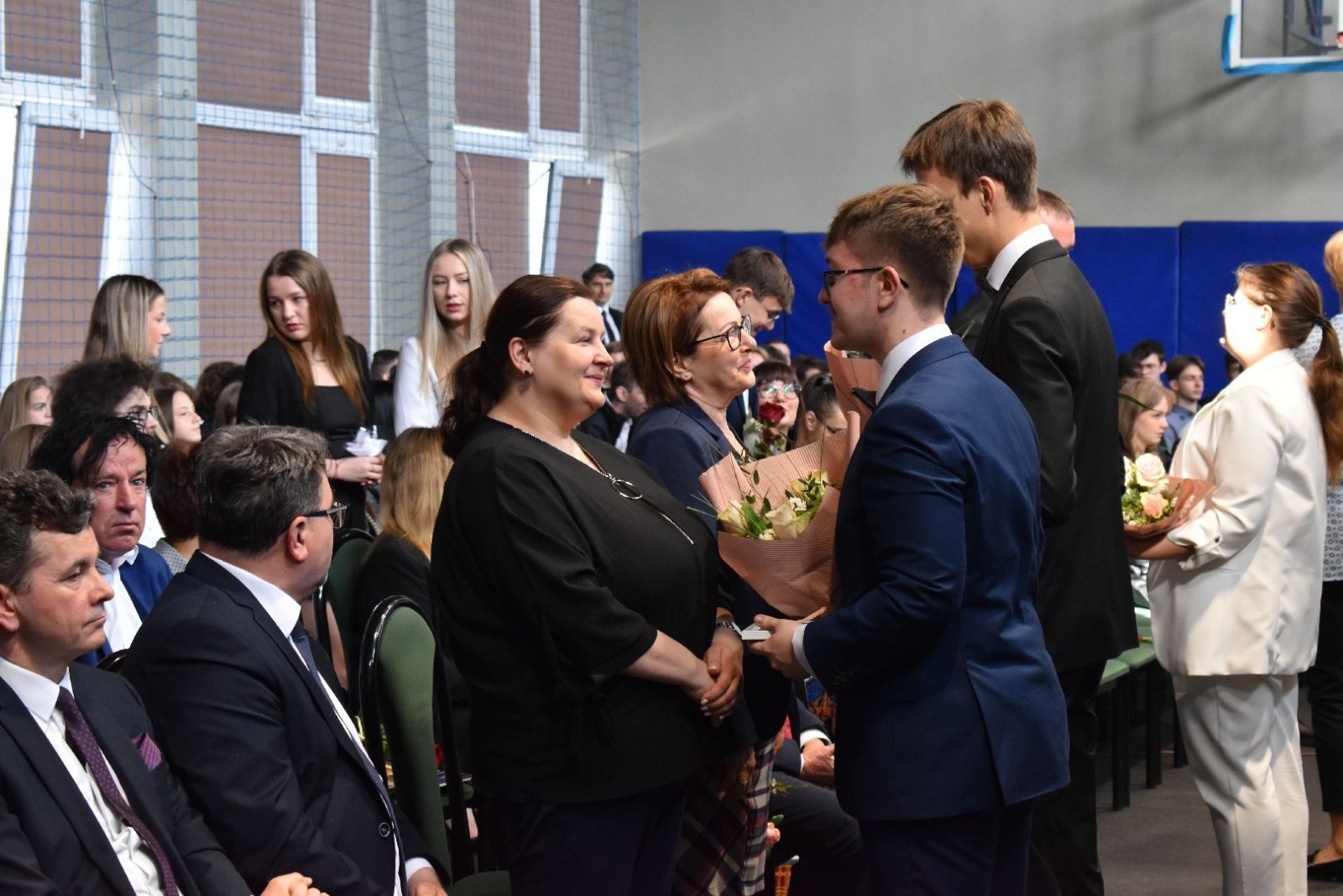 Zdjęcie w galerii na portalu naszwodzislaw.com: Wodzisławscy maturzyści odebrali świadectwa [FOTO] wiadomości z regionu