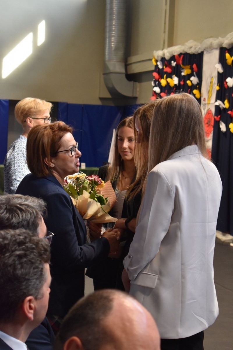 Zdjęcie w galerii na portalu naszwodzislaw.com: Wodzisławscy maturzyści odebrali świadectwa [FOTO] wiadomości z regionu