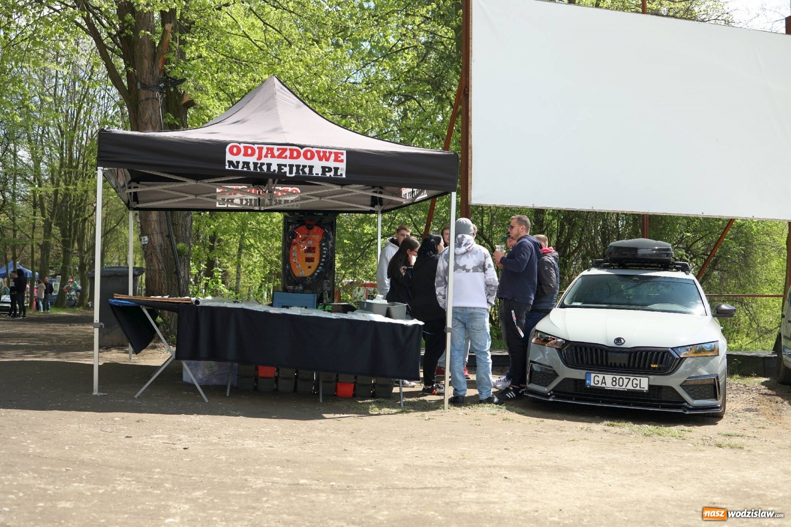 Zdjęcie w galerii na portalu naszwodzislaw.com: Petrol Beach w Bukowie. Dwudniowe święto dla fanów motoryzacji [FOTO] wiadomości z regionu