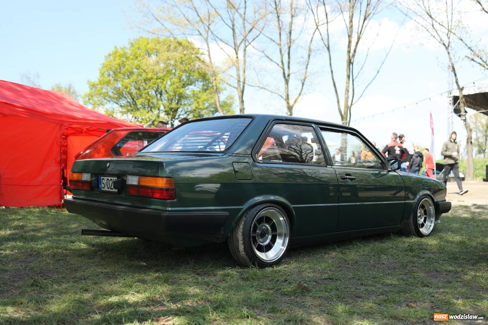 Zdjęcie w galerii na portalu naszwodzislaw.com: Petrol Beach w Bukowie. Dwudniowe święto dla fanów motoryzacji [FOTO] wiadomości z regionu