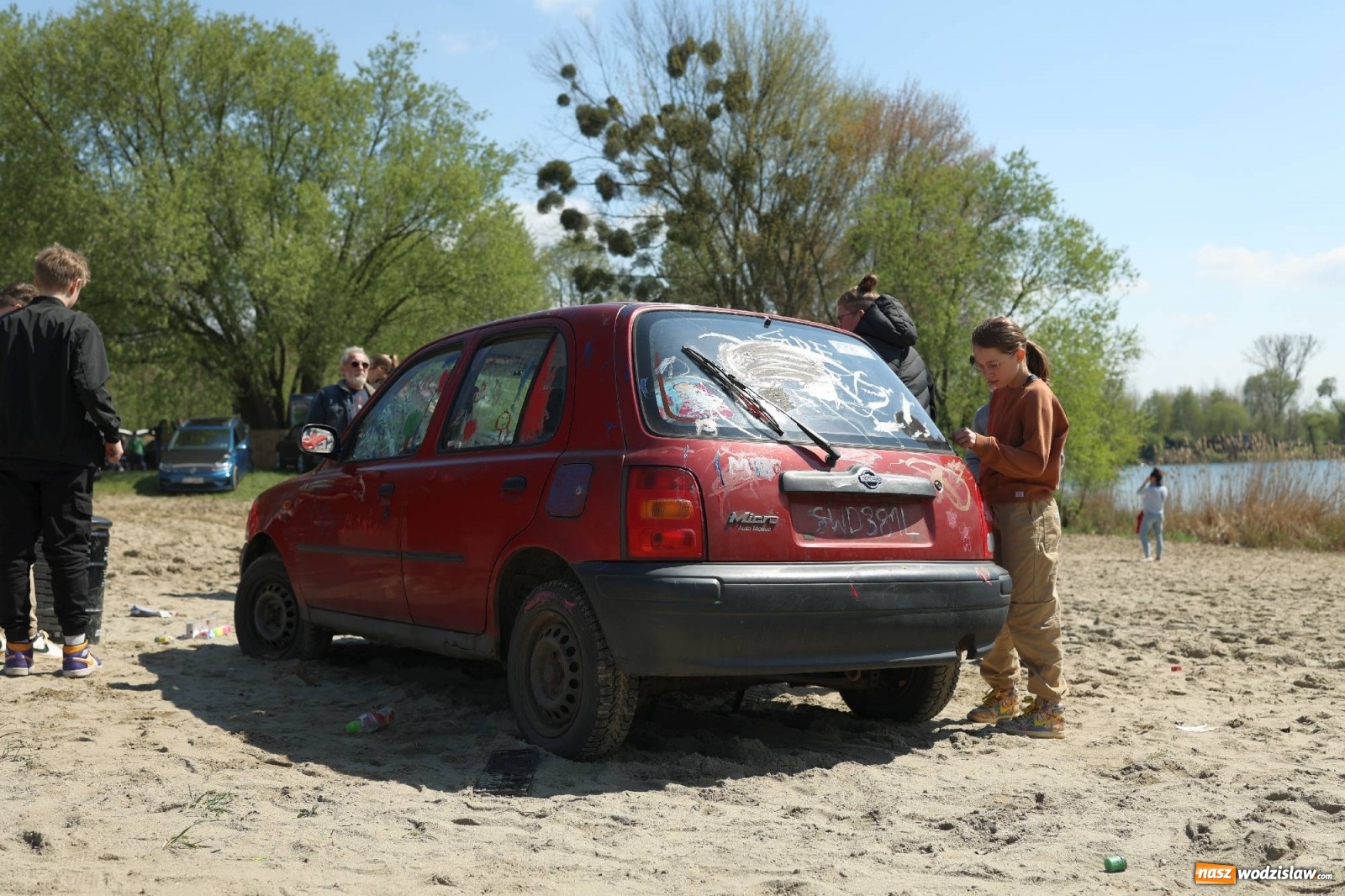 Zdjęcie w galerii na portalu naszwodzislaw.com: Petrol Beach w Bukowie. Dwudniowe święto dla fanów motoryzacji [FOTO] wiadomości z regionu