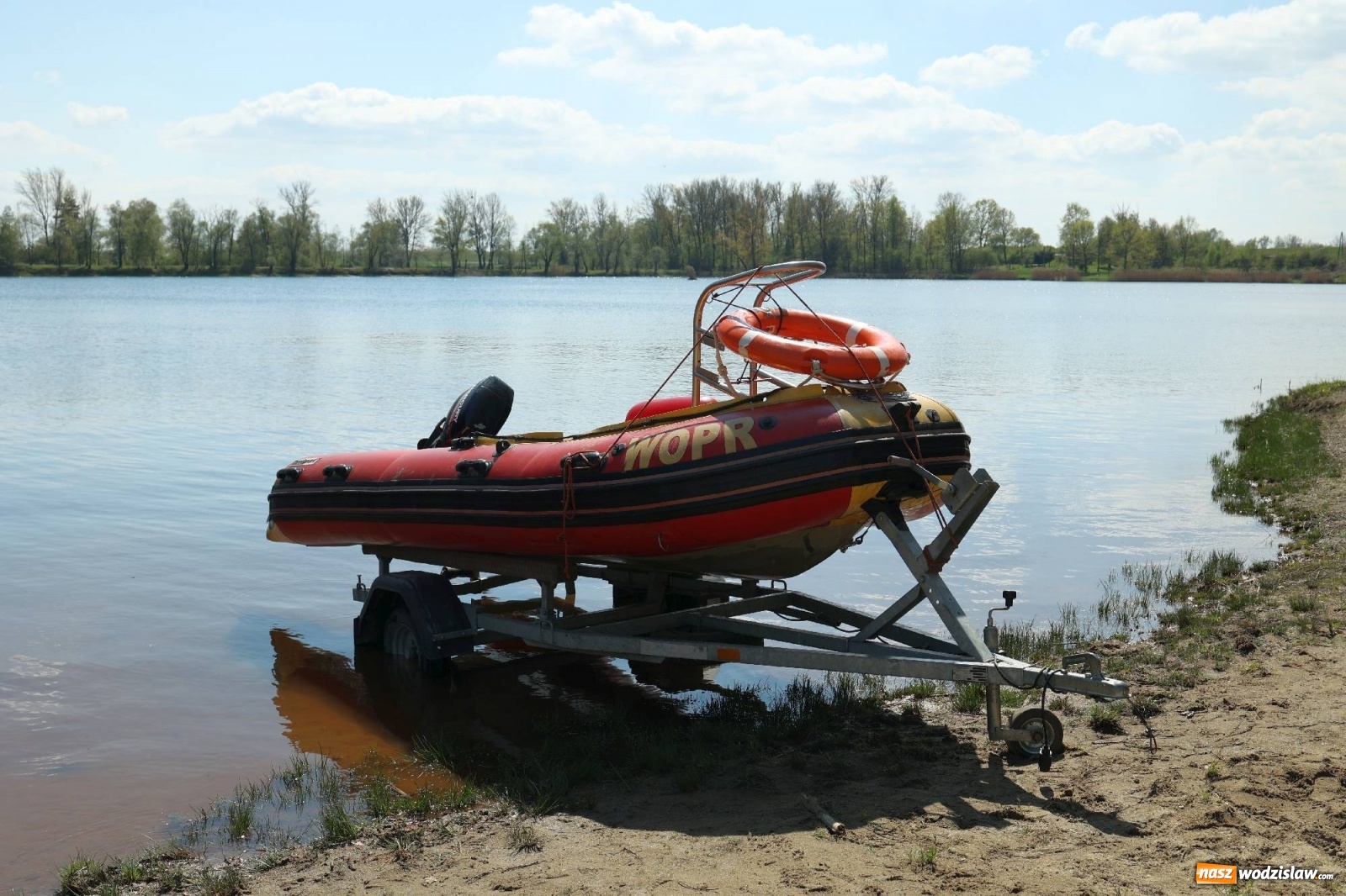 Zdjęcie w galerii na portalu naszwodzislaw.com: Petrol Beach w Bukowie. Dwudniowe święto dla fanów motoryzacji [FOTO] wiadomości z regionu