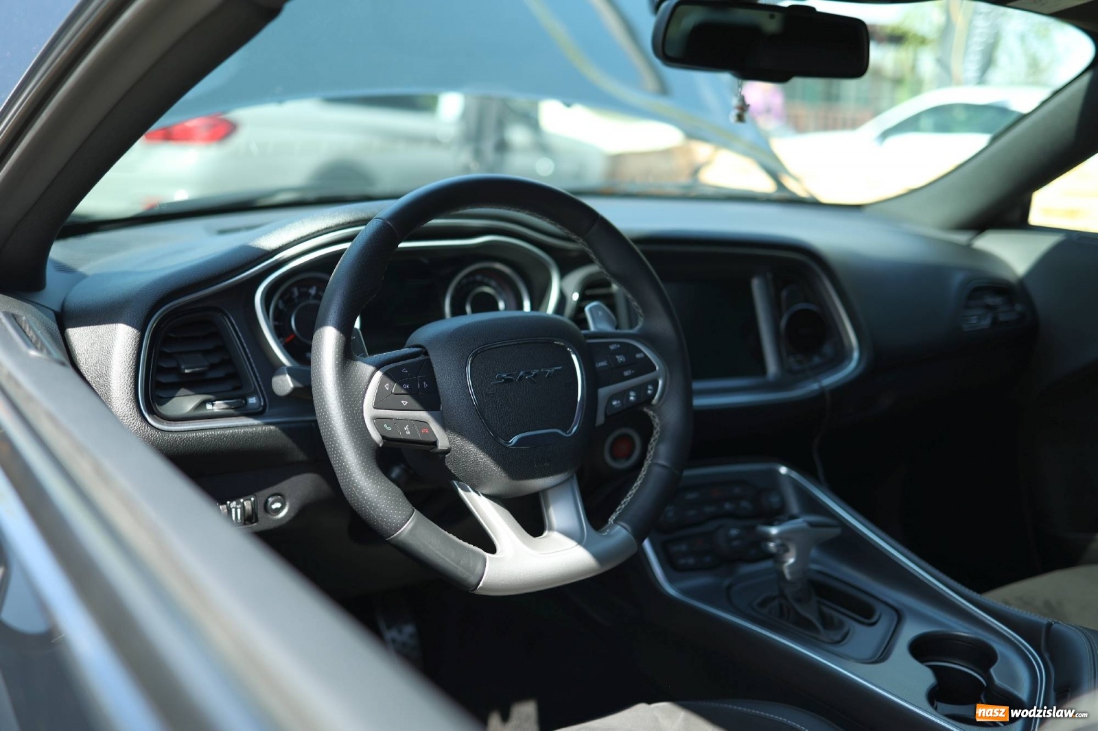 Zdjęcie w galerii na portalu naszwodzislaw.com: Petrol Beach w Bukowie. Dwudniowe święto dla fanów motoryzacji [FOTO] wiadomości z regionu