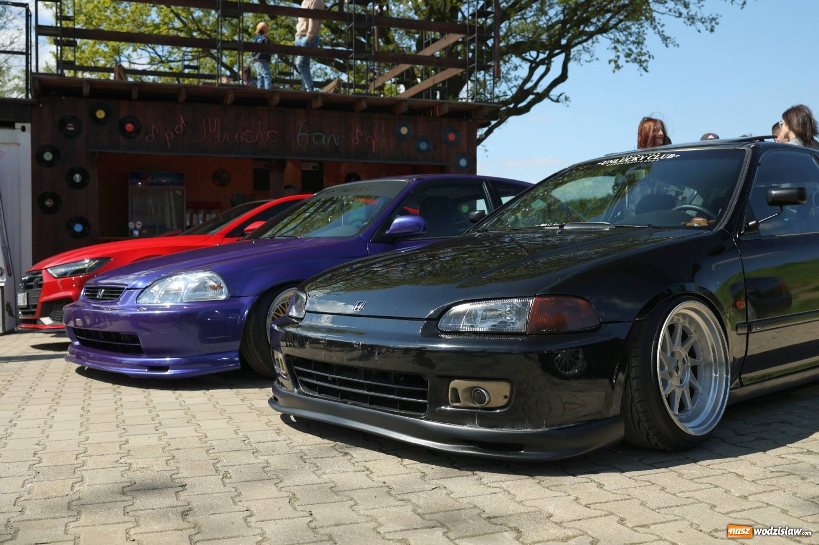 Zdjęcie w galerii na portalu naszwodzislaw.com: Petrol Beach w Bukowie. Dwudniowe święto dla fanów motoryzacji [FOTO] wiadomości z regionu