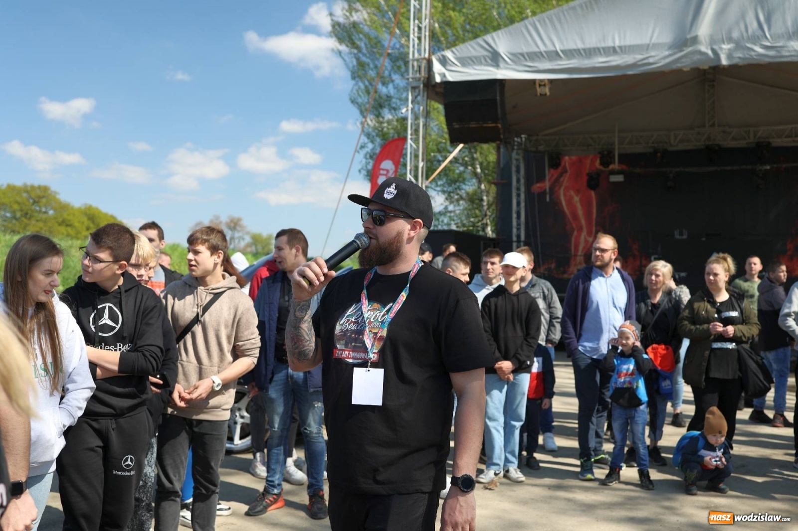 Zdjęcie w galerii na portalu naszwodzislaw.com: Petrol Beach w Bukowie. Dwudniowe święto dla fanów motoryzacji [FOTO] wiadomości z regionu