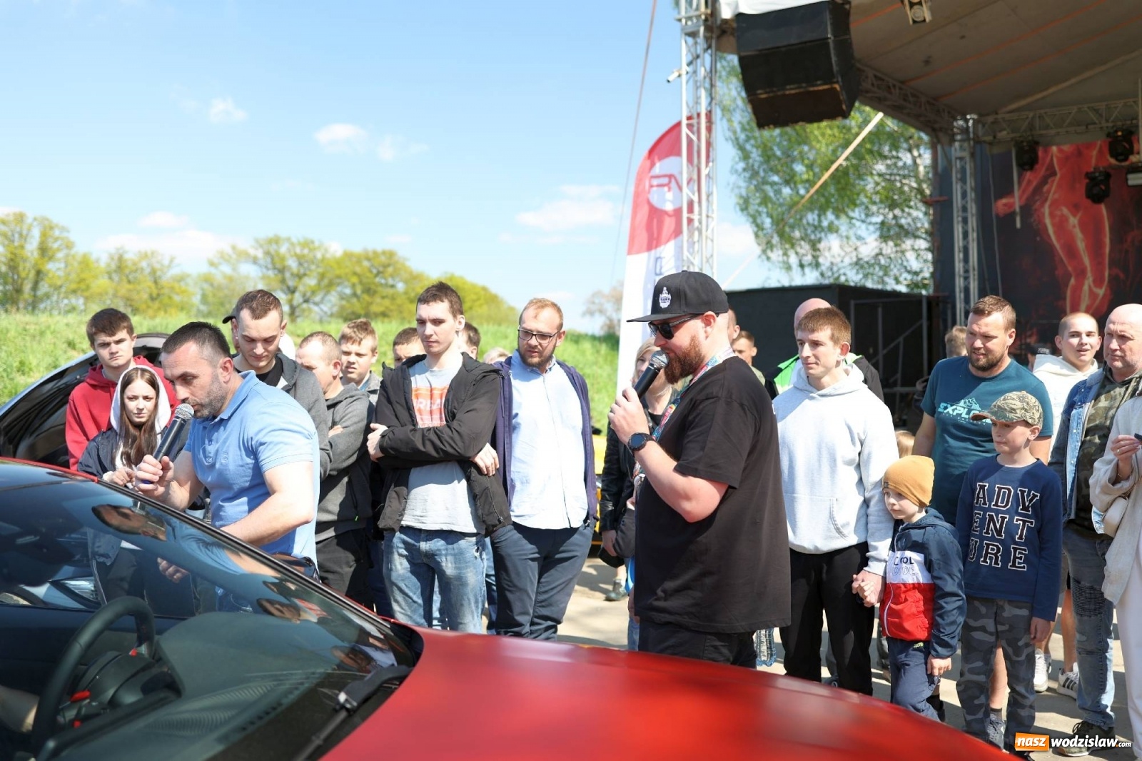 Zdjęcie w galerii na portalu naszwodzislaw.com: Petrol Beach w Bukowie. Dwudniowe święto dla fanów motoryzacji [FOTO] wiadomości z regionu