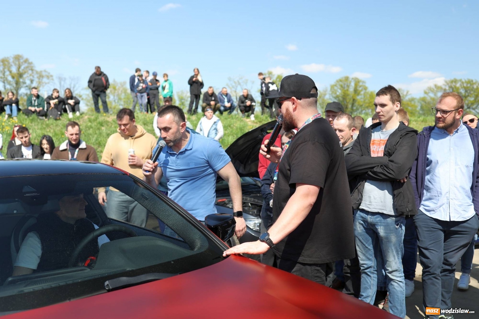 Zdjęcie w galerii na portalu naszwodzislaw.com: Petrol Beach w Bukowie. Dwudniowe święto dla fanów motoryzacji [FOTO] wiadomości z regionu
