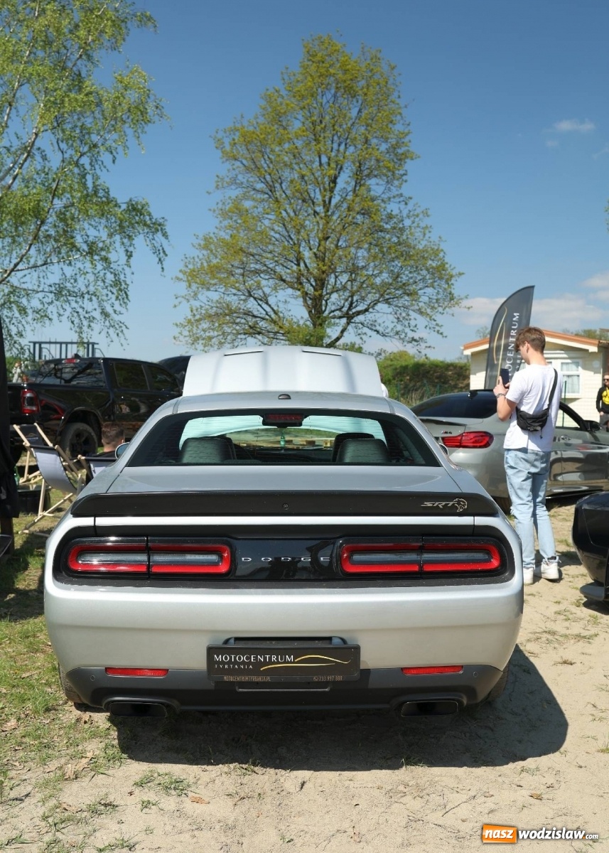 Zdjęcie w galerii na portalu naszwodzislaw.com: Petrol Beach w Bukowie. Dwudniowe święto dla fanów motoryzacji [FOTO] wiadomości z regionu