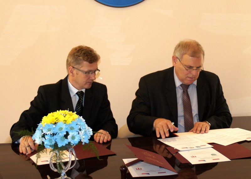 Zdjęcie w galerii na portalu naszwodzislaw.com: Mszana na kolejną partnerską gminę wiadomości z regionu