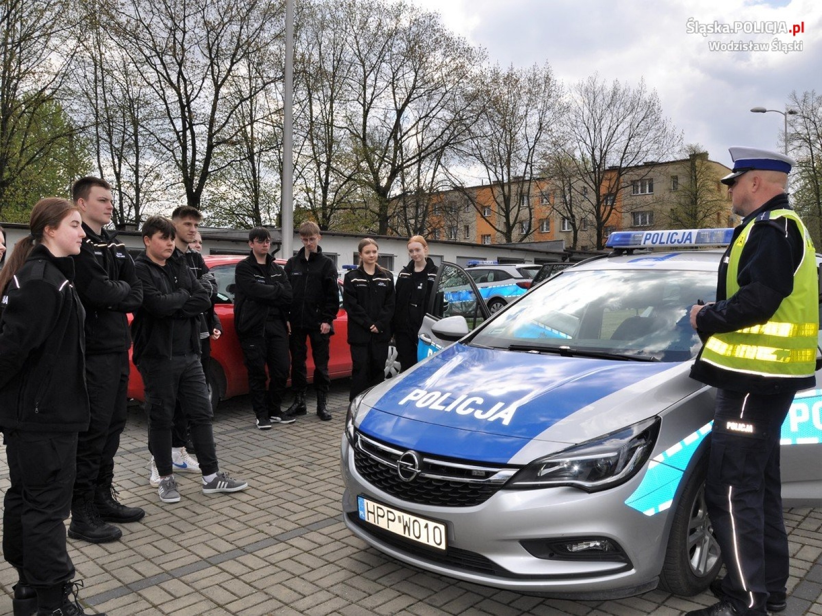 Zdjęcie w galerii na portalu naszwodzislaw.com: Dzień otwarty w wodzisławskiej komendzie policji wiadomości z regionu