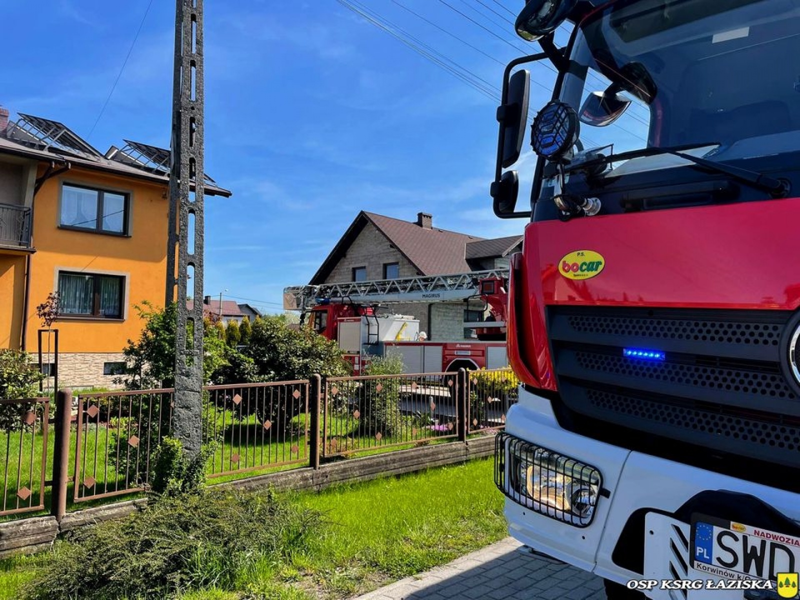 Zdjęcie w galerii na portalu naszwodzislaw.com: Pożar poddasza w Skrzyszowie. Właściciele wyręczyli strażaków wiadomości z regionu