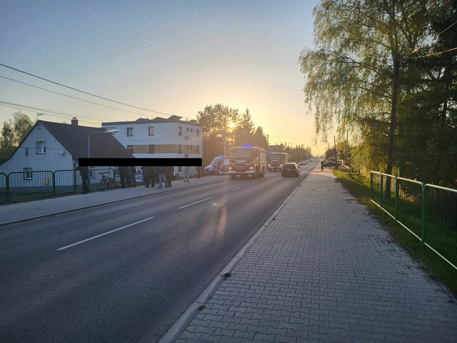 Zdjęcie w galerii na portalu naszwodzislaw.com: Obywatel Mołdawii dachował przy Jastrzębskiej. Był pijany! [FOTO] wiadomości z regionu
