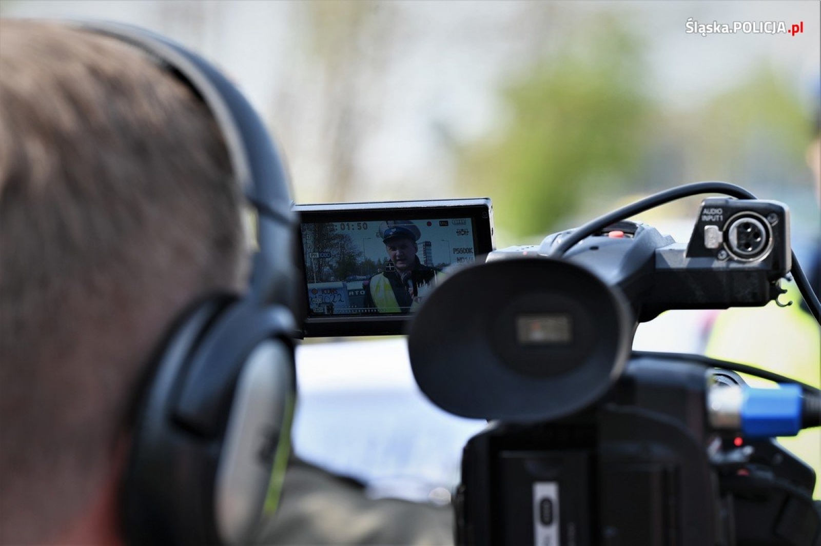 Zdjęcie w galerii na portalu naszwodzislaw.com: Policjanci z kierowcą rajdowym ostrzegali przed brawurą wiadomości z regionu