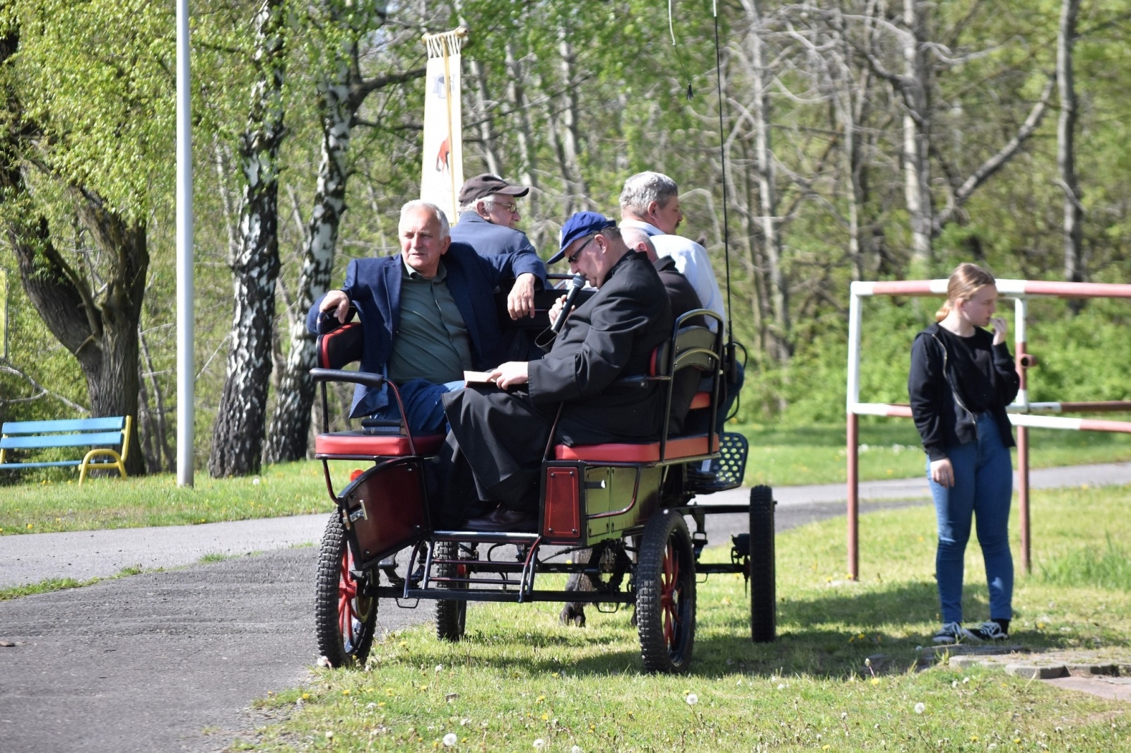 Zdjęcie w galerii na portalu naszwodzislaw.com: Sezon jeździecki w Godowie rozpoczęty [FOTO] wiadomości z regionu