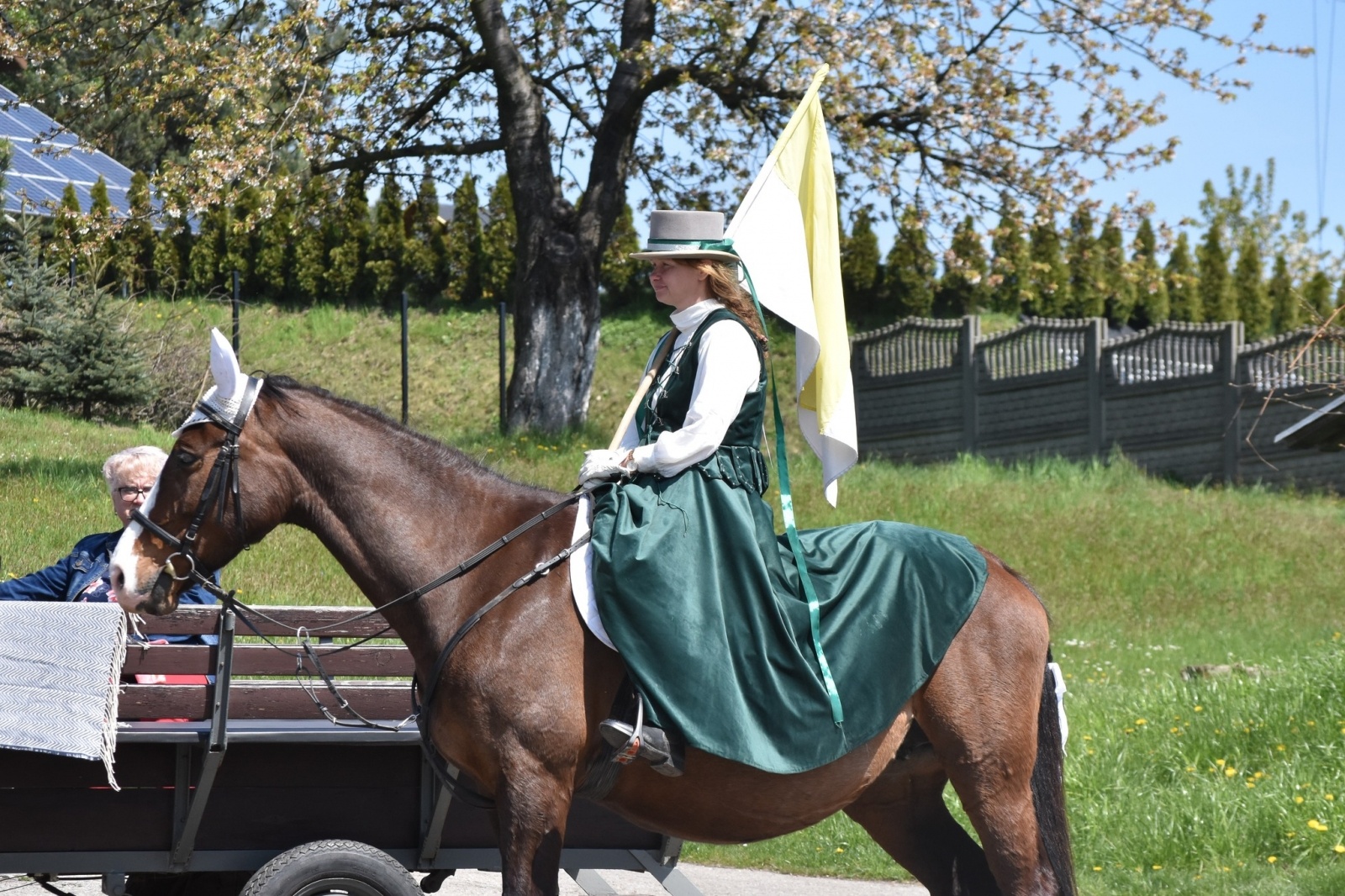 Zdjęcie w galerii na portalu naszwodzislaw.com: Sezon jeździecki w Godowie rozpoczęty [FOTO] wiadomości z regionu