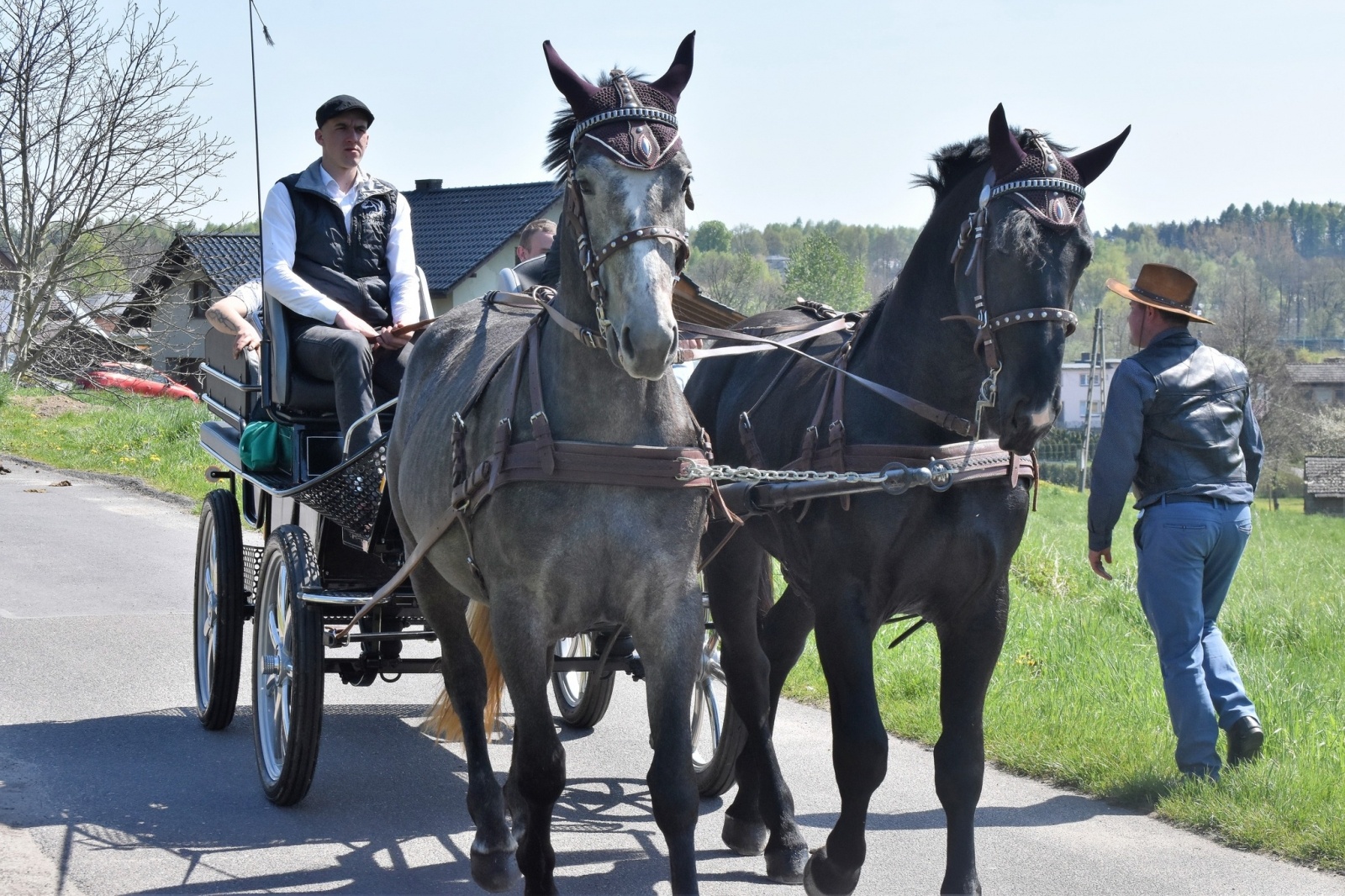 Zdjęcie w galerii na portalu naszwodzislaw.com: Sezon jeździecki w Godowie rozpoczęty [FOTO] wiadomości z regionu
